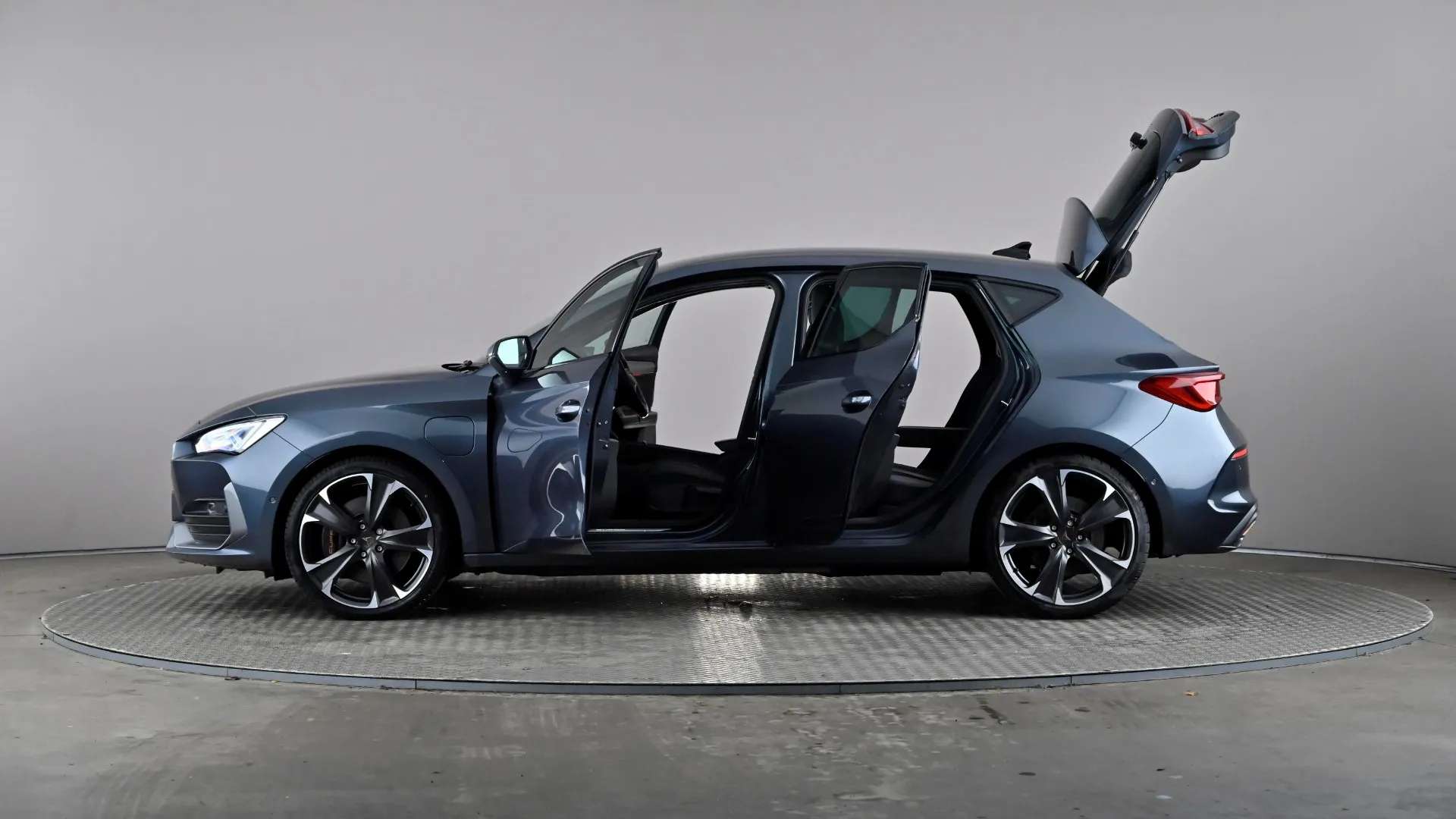 2021 CUPRA LEON 2021 CUPRA LEON