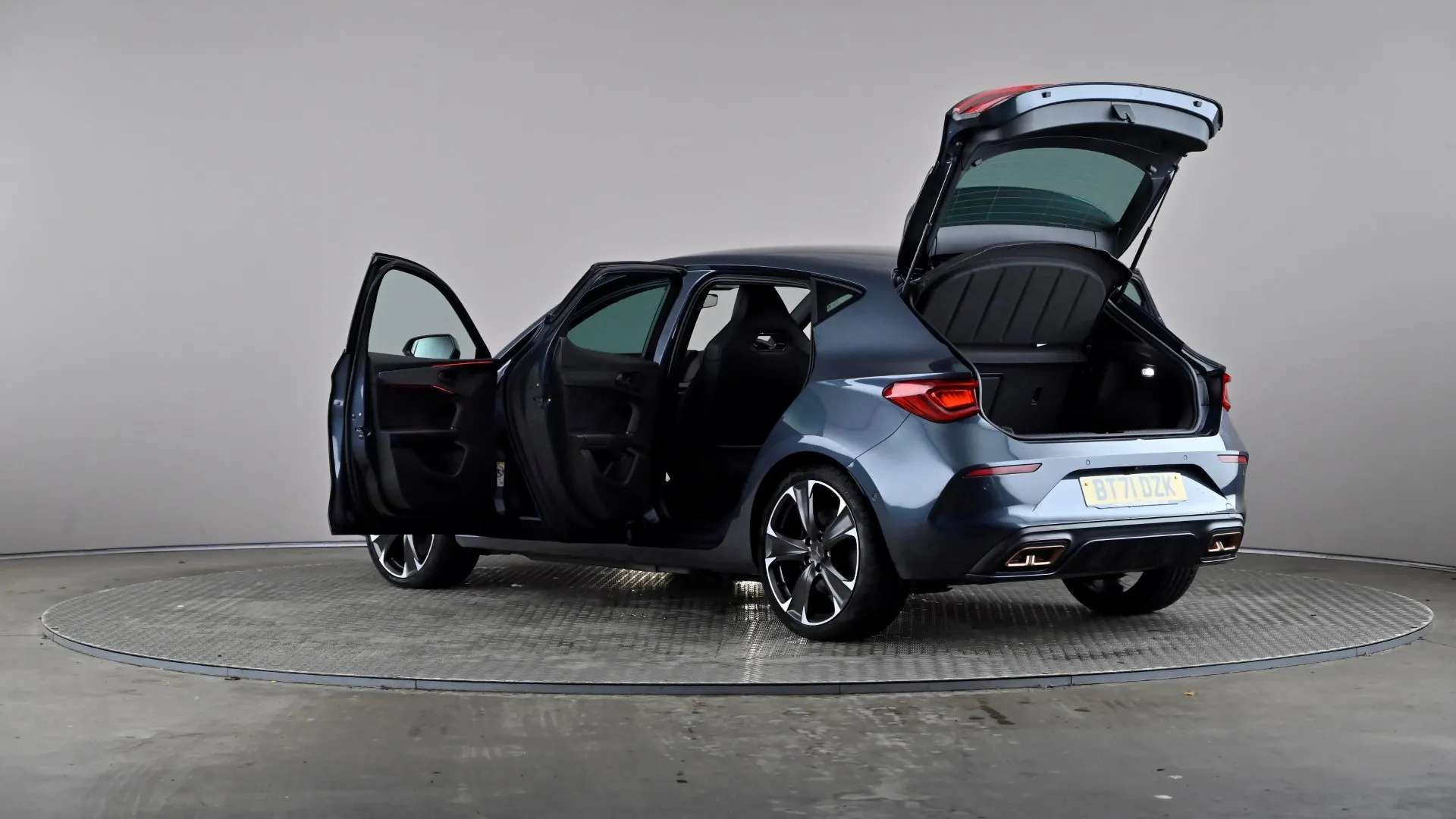 2021 CUPRA LEON 2021 CUPRA LEON