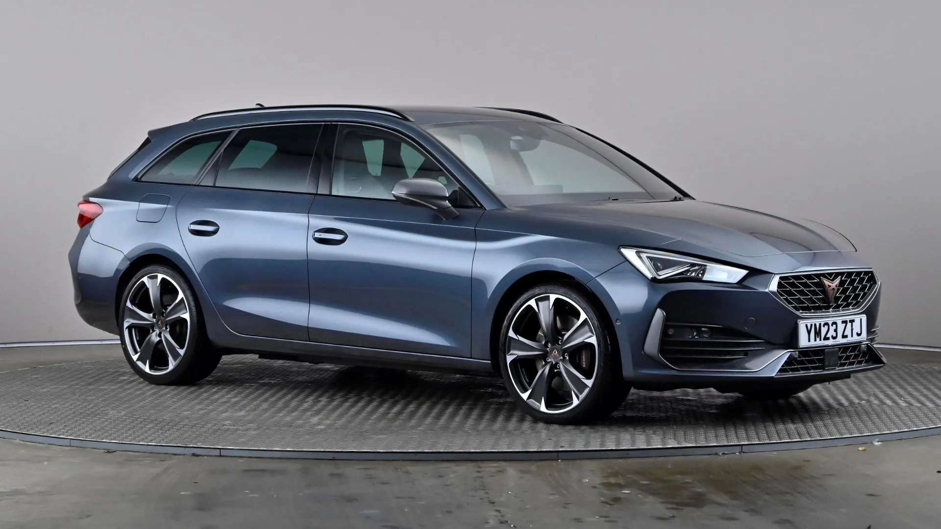 A 2023 CUPRA LEON 1.4 eHybrid VZ2 DSG A 2023 CUPRA LEON 1.4 eHybrid VZ2 DSG