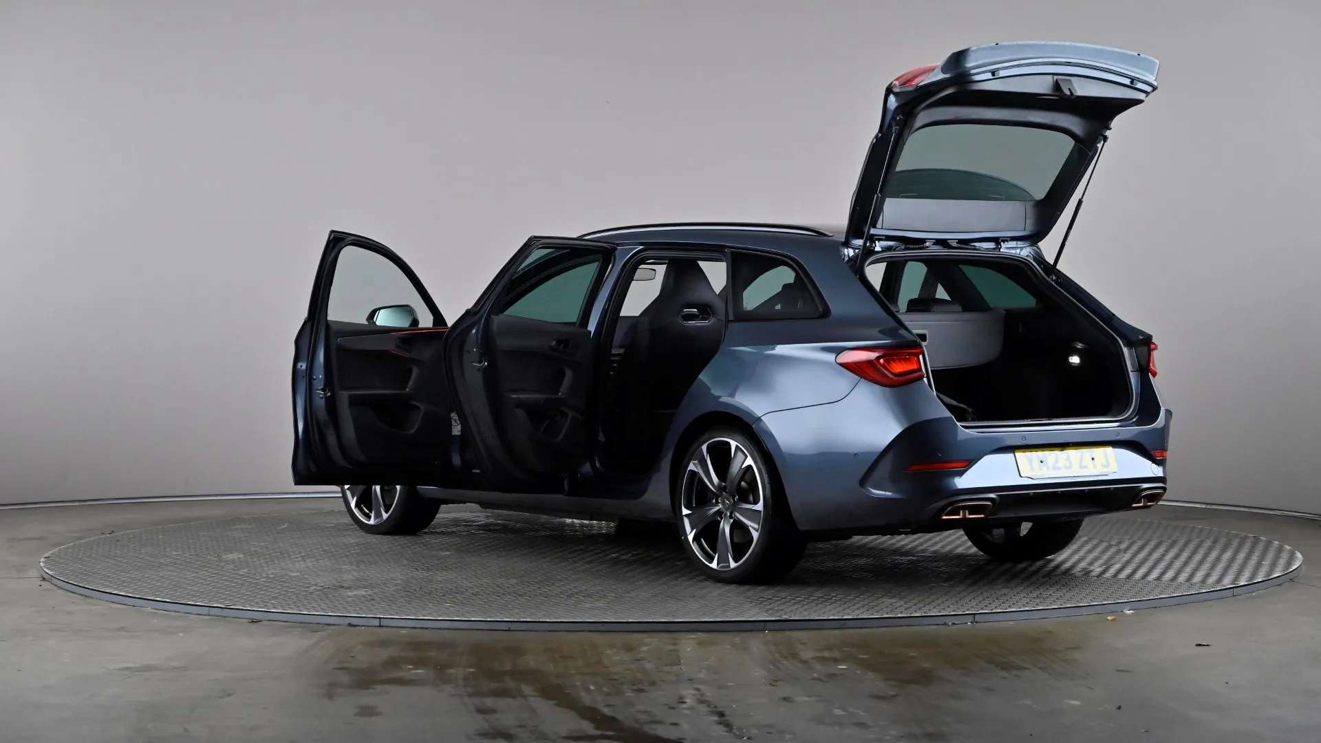 2023 CUPRA LEON 2023 CUPRA LEON