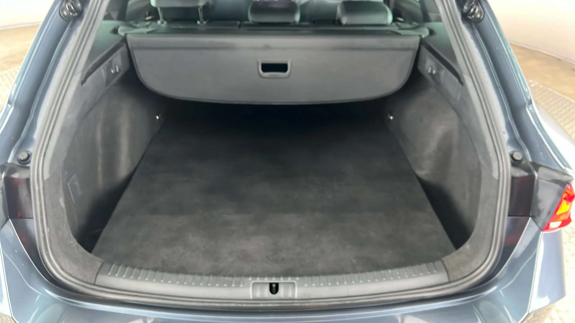 2023 CUPRA LEON 2023 CUPRA LEON