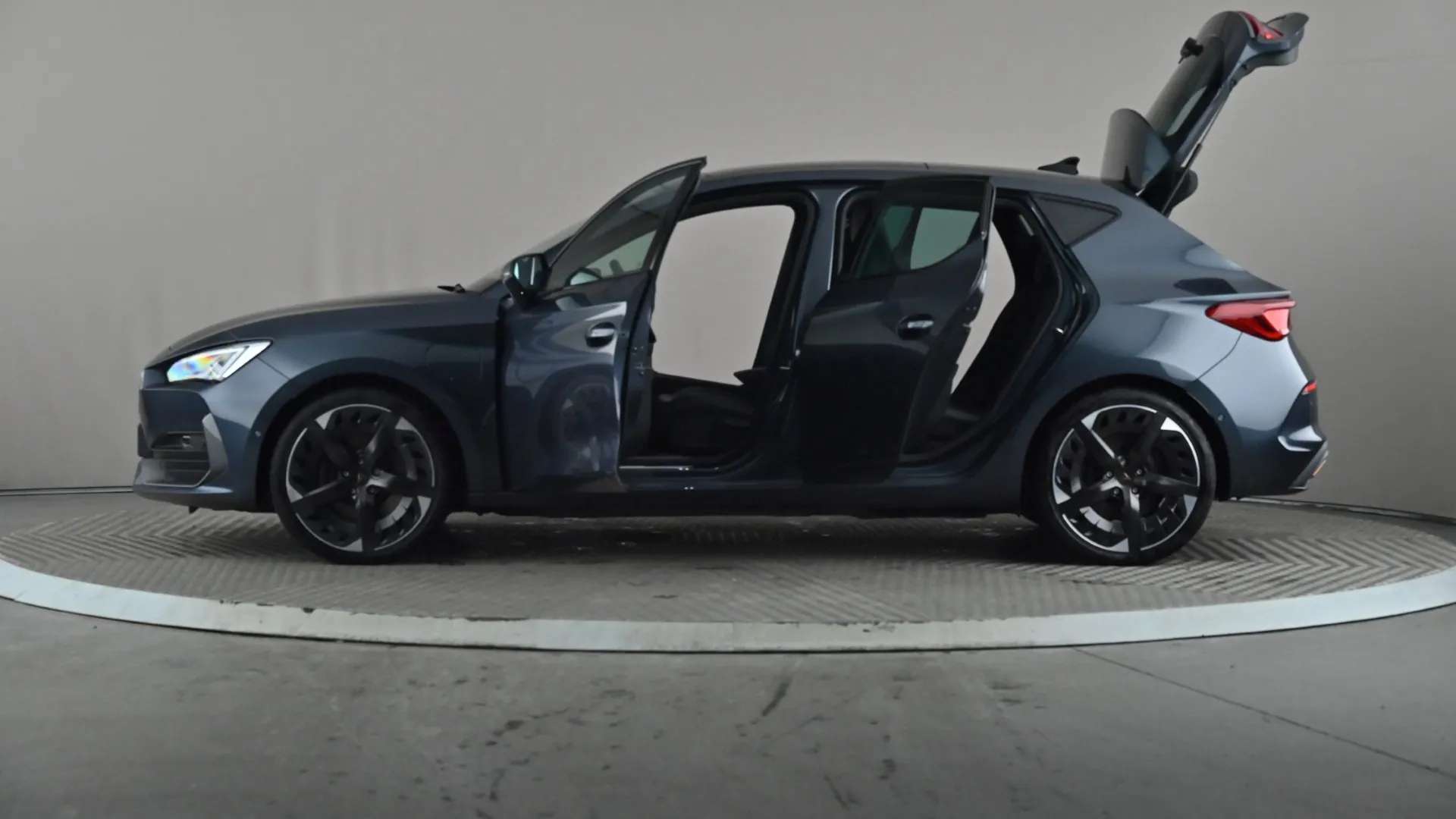 2023 CUPRA LEON 2023 CUPRA LEON