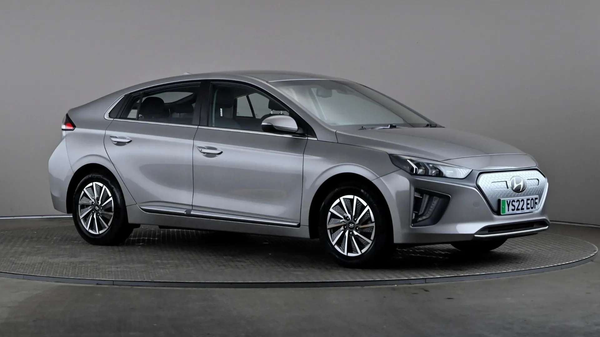 A 2022 HYUNDAI IONIQ 100kW Premium 38kWh Auto A 2022 HYUNDAI IONIQ 100kW Premium 38kWh Auto