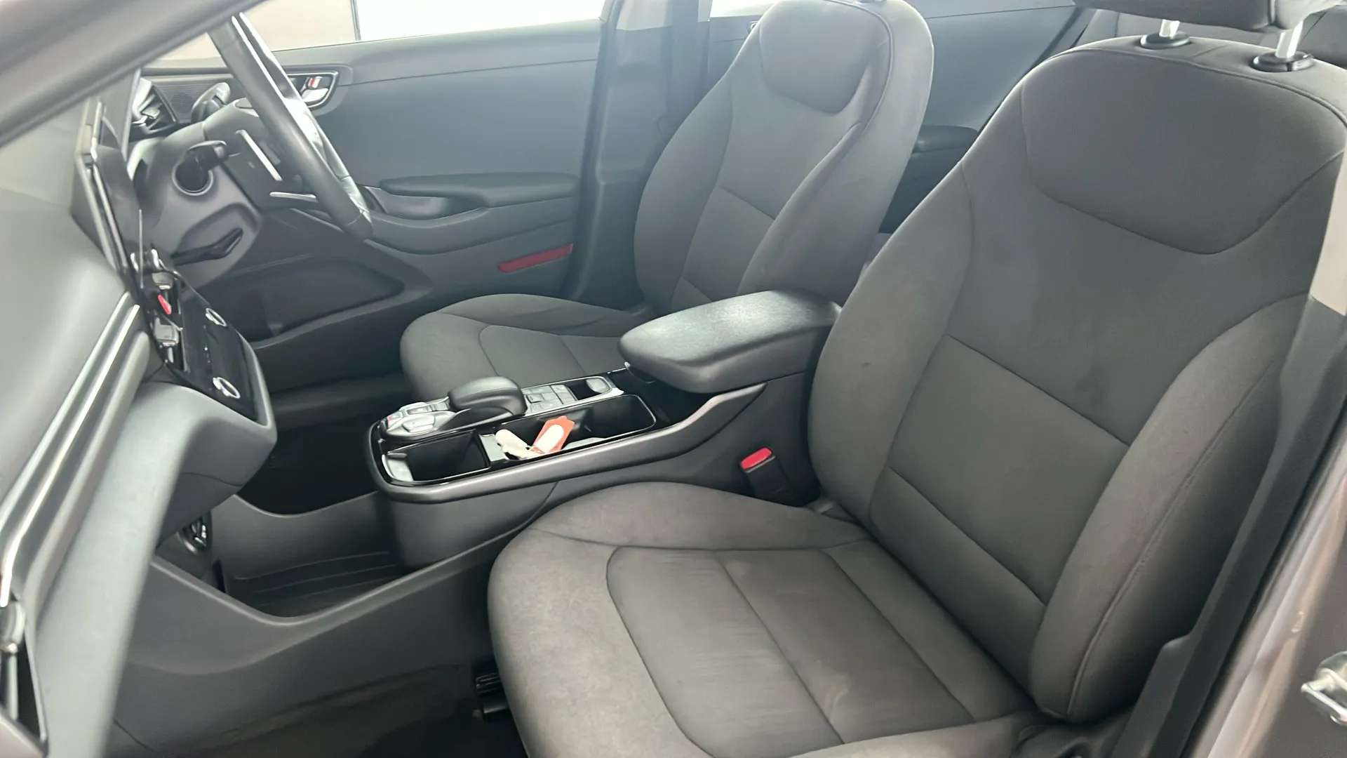 2022 HYUNDAI IONIQ 2022 HYUNDAI IONIQ