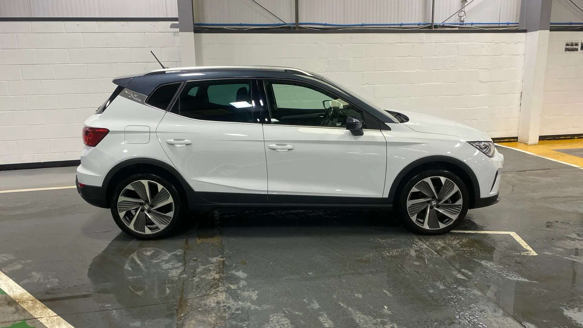 A 2023 SEAT ARONA 1.0 TSI 110 FR Sport A 2023 SEAT ARONA 1.0 TSI 110 FR Sport