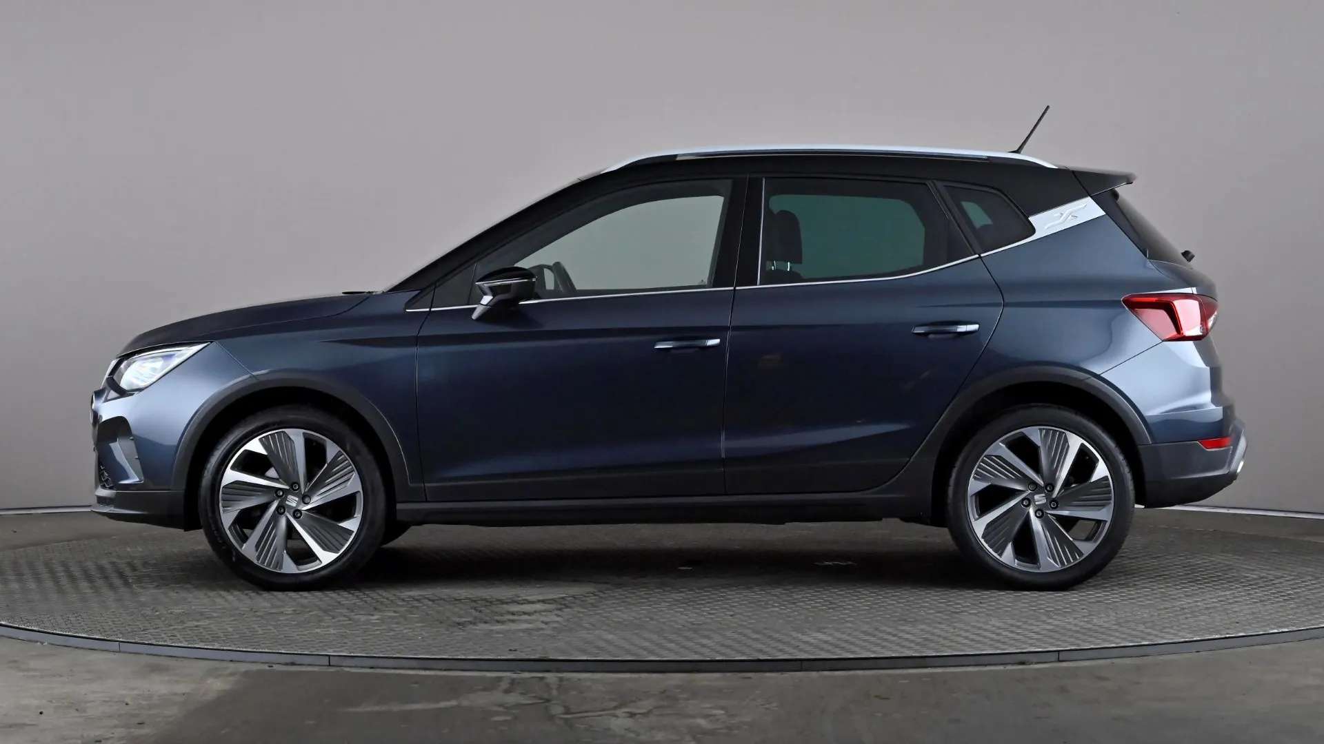 A 2023 SEAT ARONA 1.0 TSI 110 FR Sport A 2023 SEAT ARONA 1.0 TSI 110 FR Sport