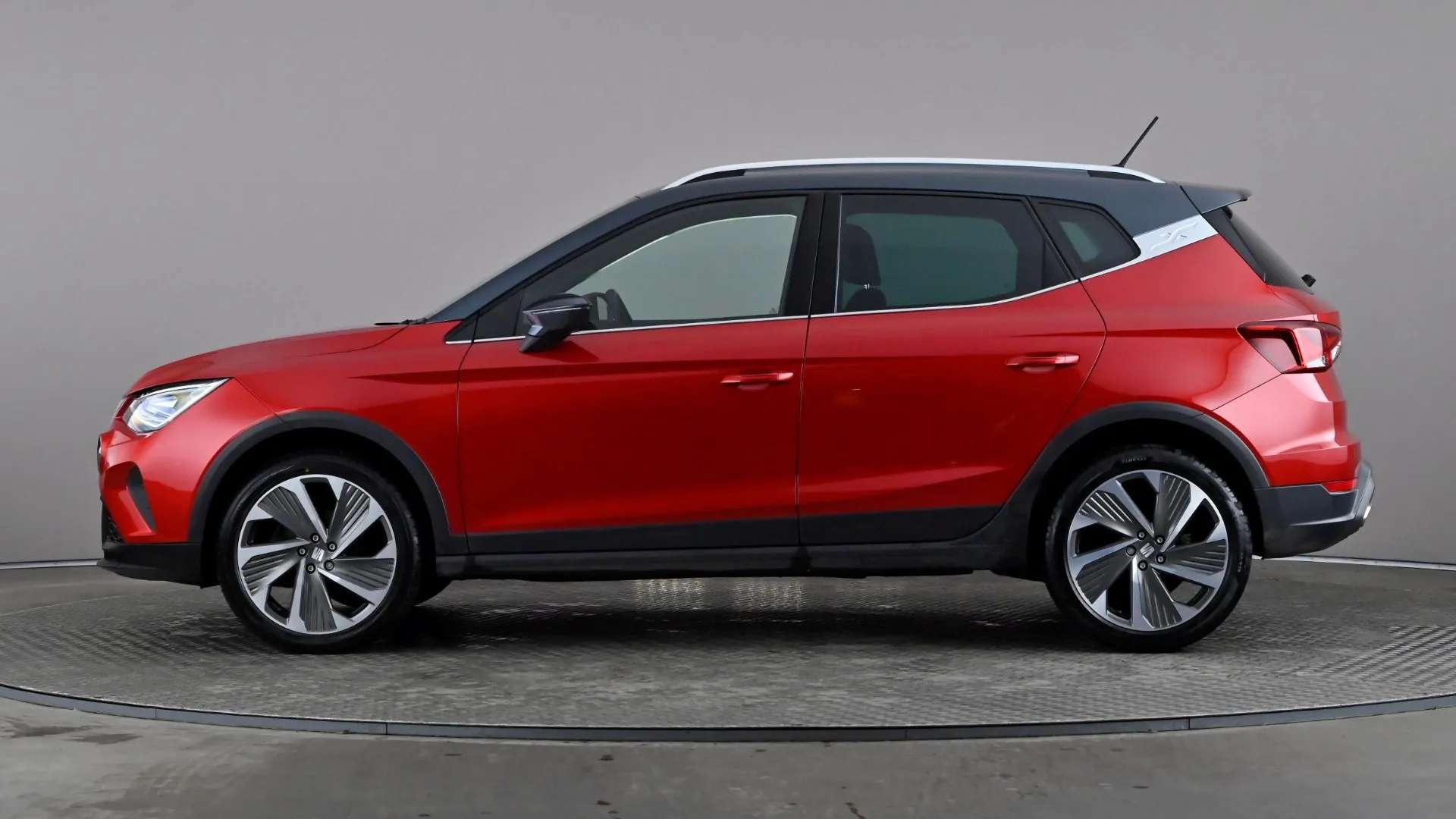 A 2022 SEAT ARONA 1.0 TSI 110 FR Sport A 2022 SEAT ARONA 1.0 TSI 110 FR Sport