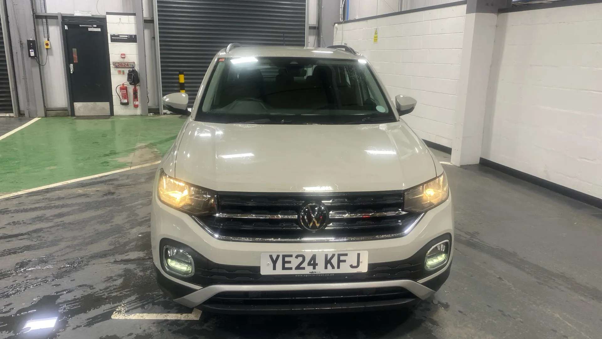 A 2024 VOLKSWAGEN T-CROSS 1.0 TSI 110 Move DSG A 2024 VOLKSWAGEN T-CROSS 1.0 TSI 110 Move DSG