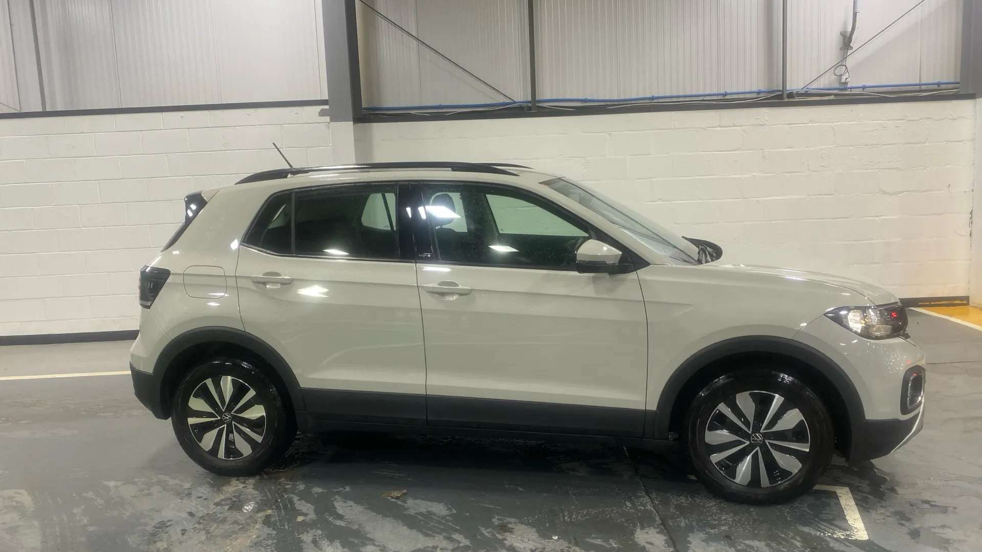 A 2024 VOLKSWAGEN T-CROSS 1.0 TSI 110 Move DSG A 2024 VOLKSWAGEN T-CROSS 1.0 TSI 110 Move DSG