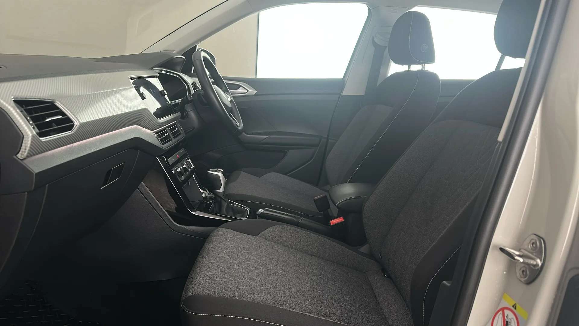 2024 VOLKSWAGEN T-CROSS 2024 VOLKSWAGEN T-CROSS