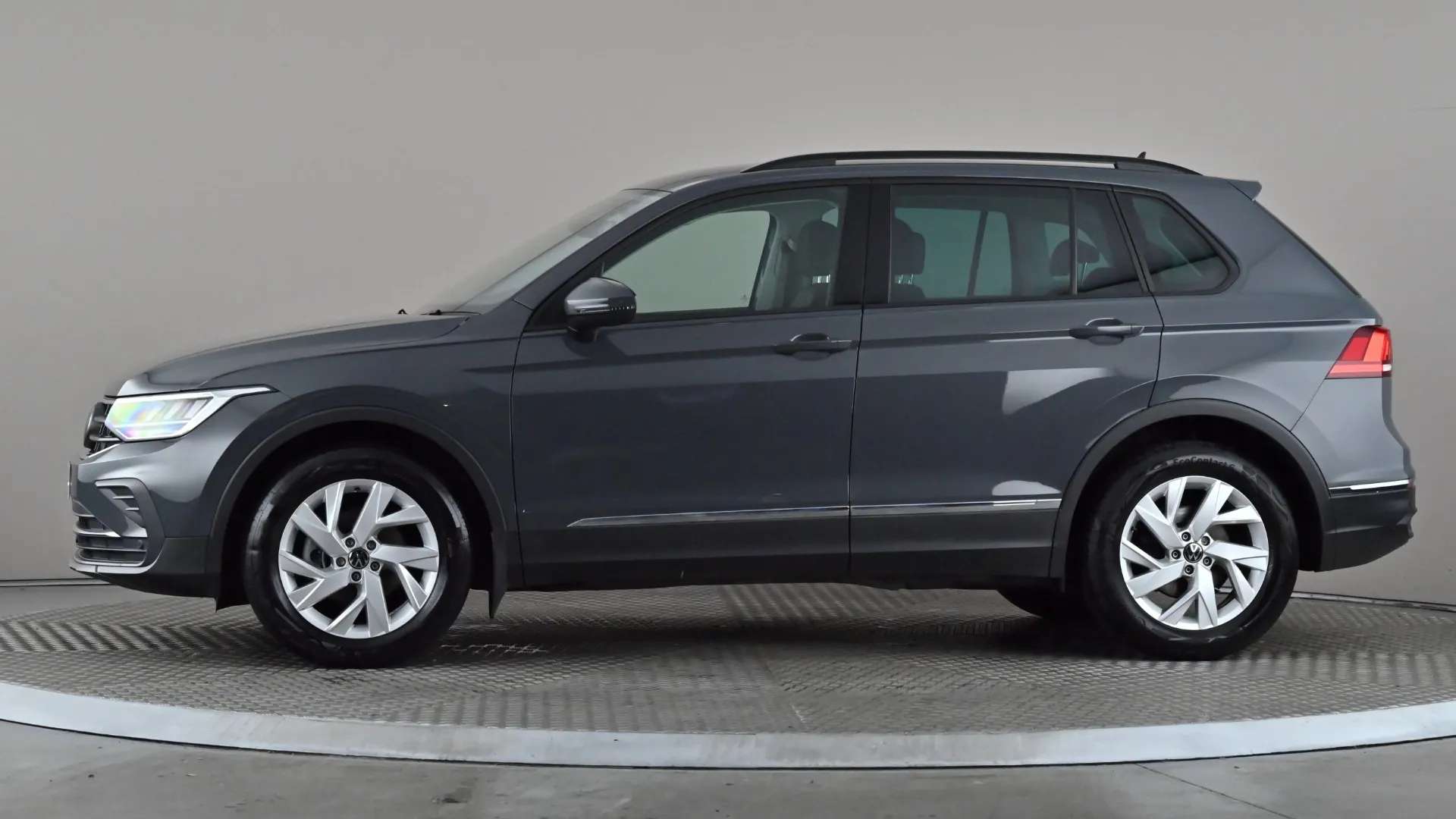 A 2023 VOLKSWAGEN TIGUAN 1.5 TSI 150 Life DSG A 2023 VOLKSWAGEN TIGUAN 1.5 TSI 150 Life DSG