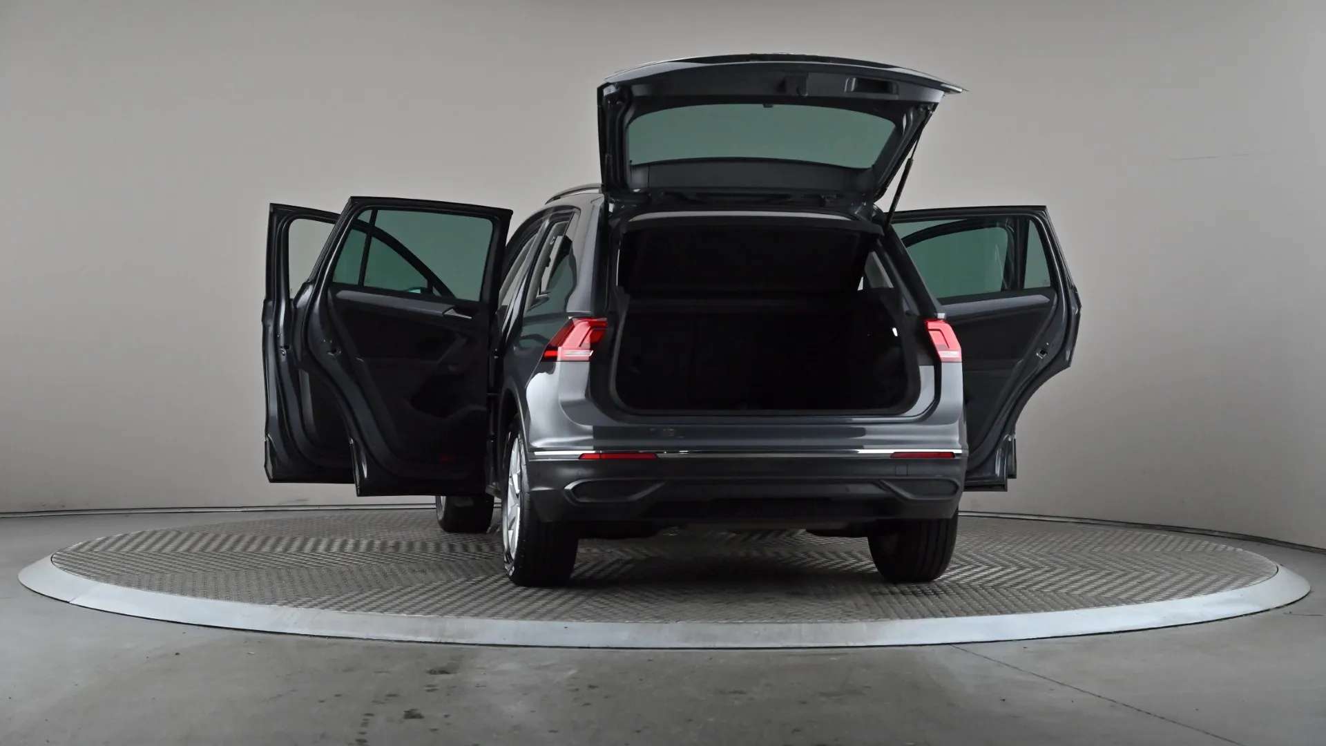2023 VOLKSWAGEN TIGUAN 2023 VOLKSWAGEN TIGUAN