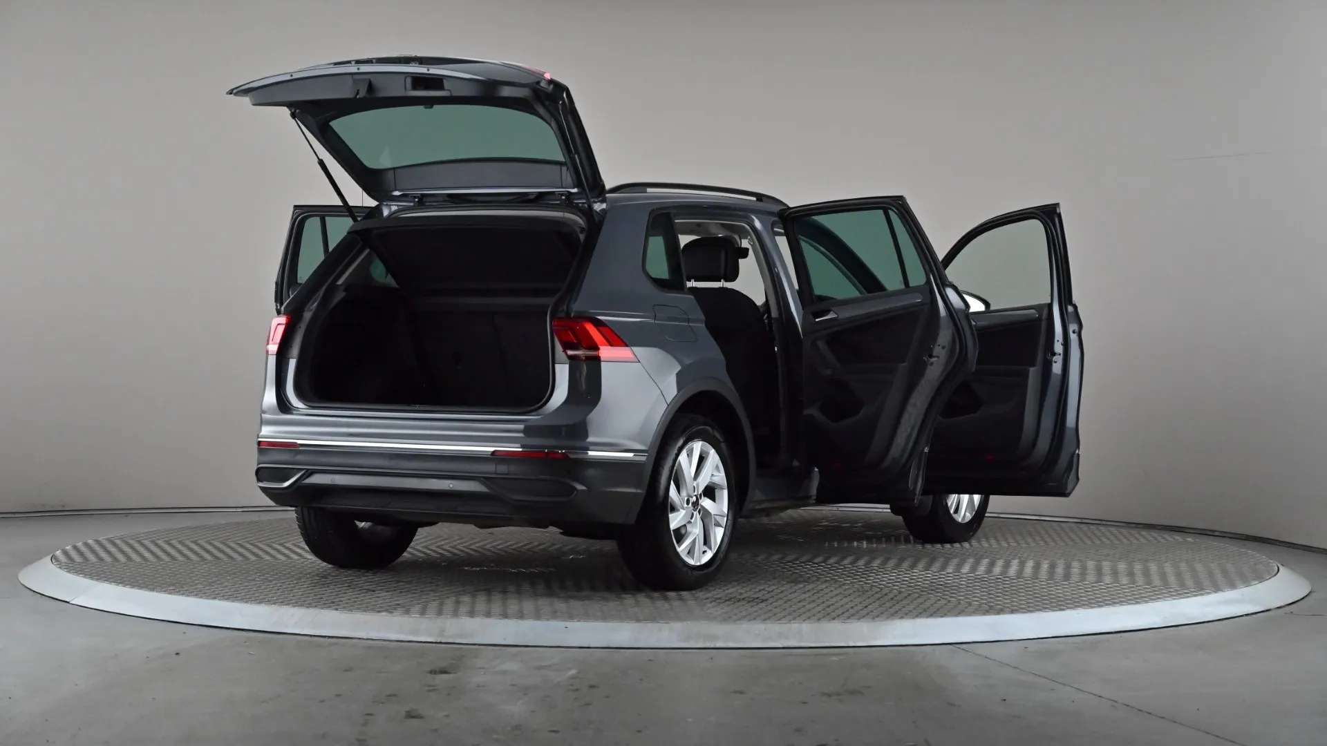 2023 VOLKSWAGEN TIGUAN 2023 VOLKSWAGEN TIGUAN
