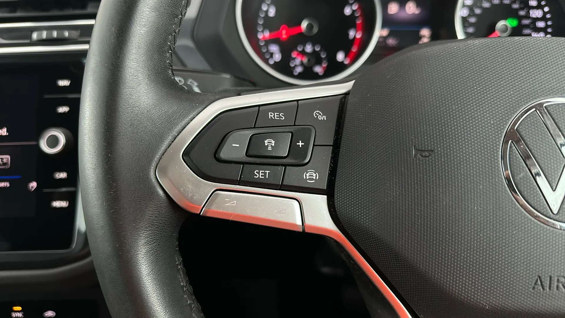 2023 VOLKSWAGEN TIGUAN 2023 VOLKSWAGEN TIGUAN