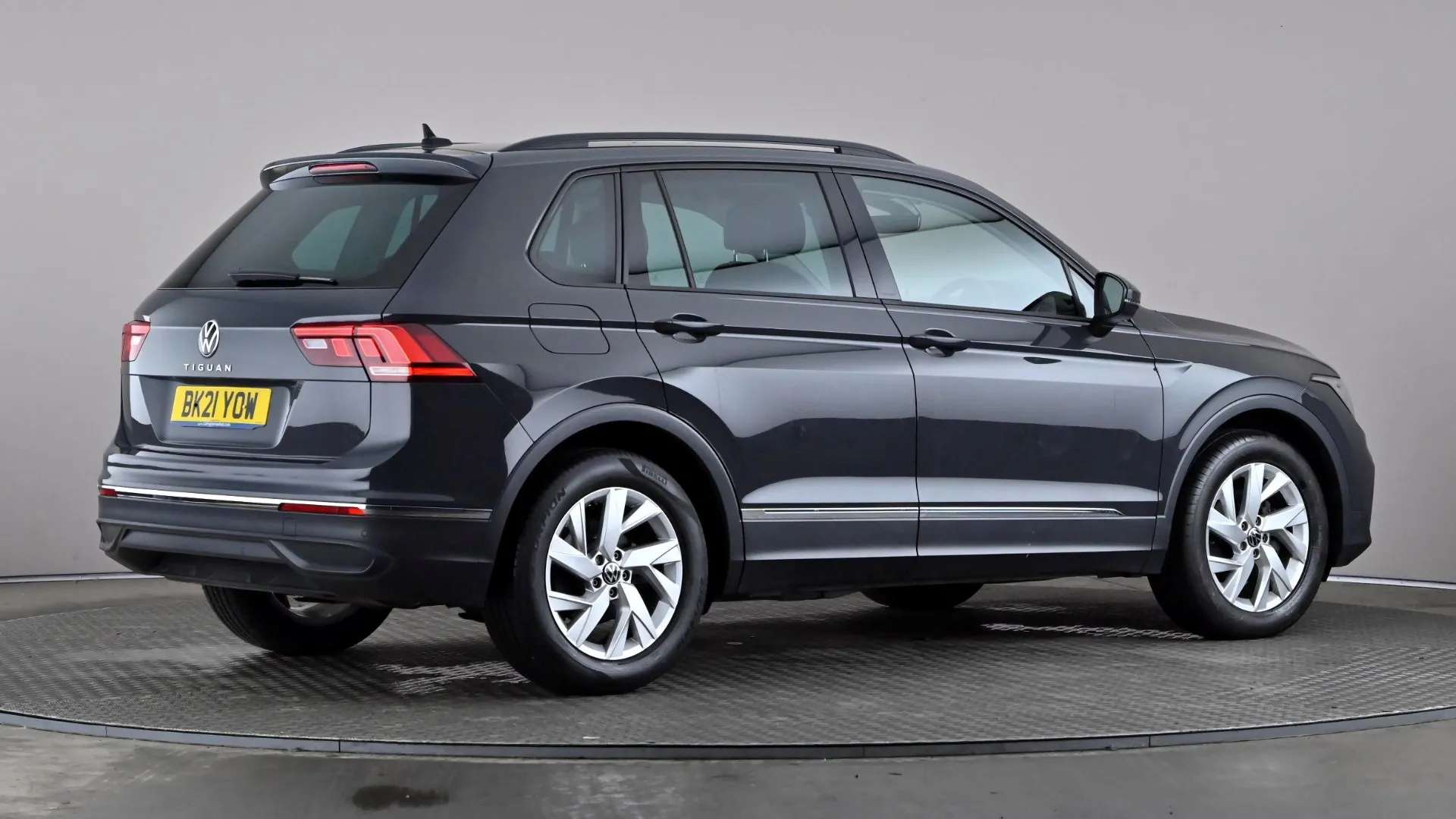 2021 VOLKSWAGEN TIGUAN 2021 VOLKSWAGEN TIGUAN