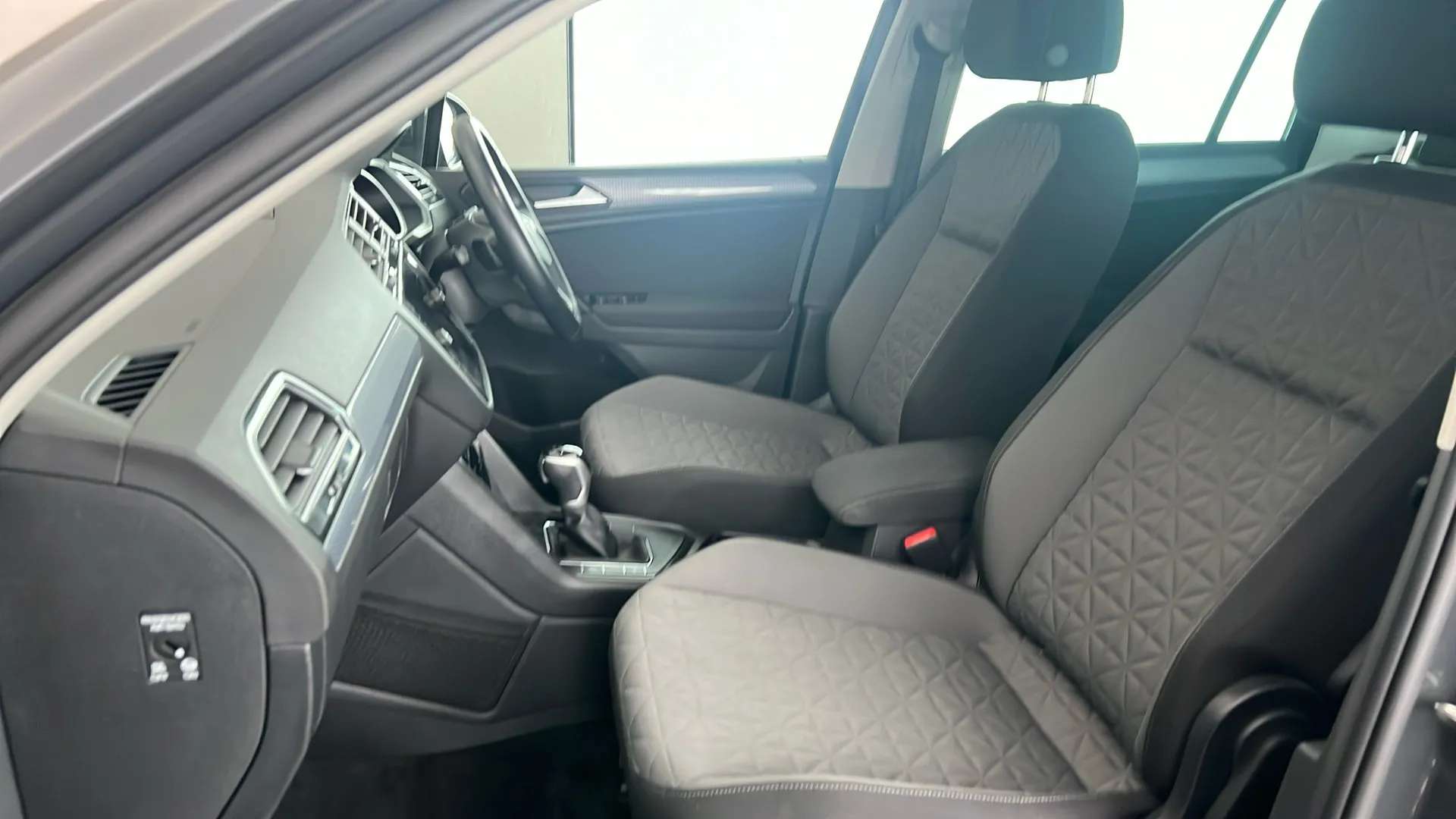 2021 VOLKSWAGEN TIGUAN 2021 VOLKSWAGEN TIGUAN