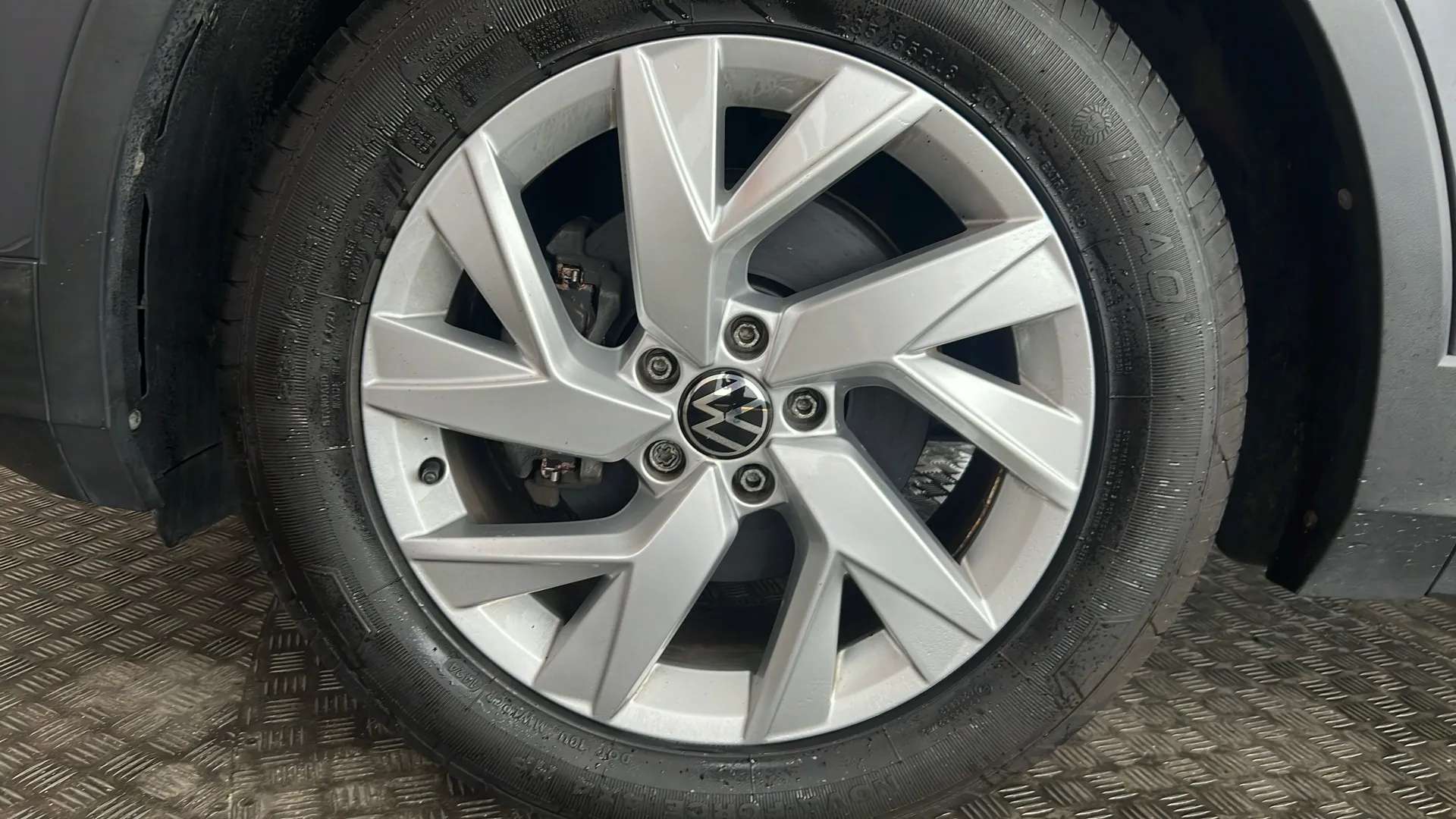 2021 VOLKSWAGEN TIGUAN 2021 VOLKSWAGEN TIGUAN