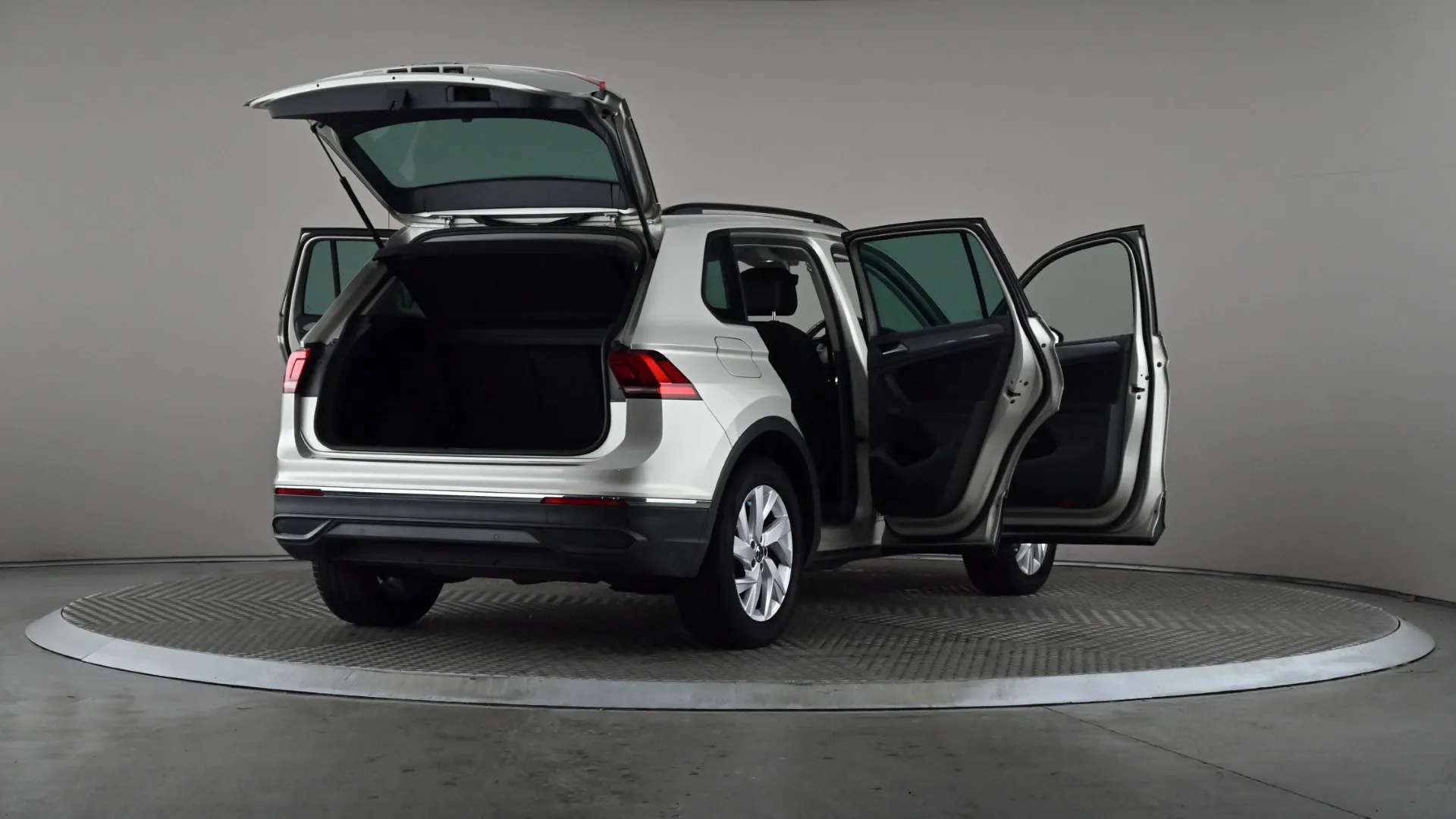2023 VOLKSWAGEN TIGUAN 2023 VOLKSWAGEN TIGUAN