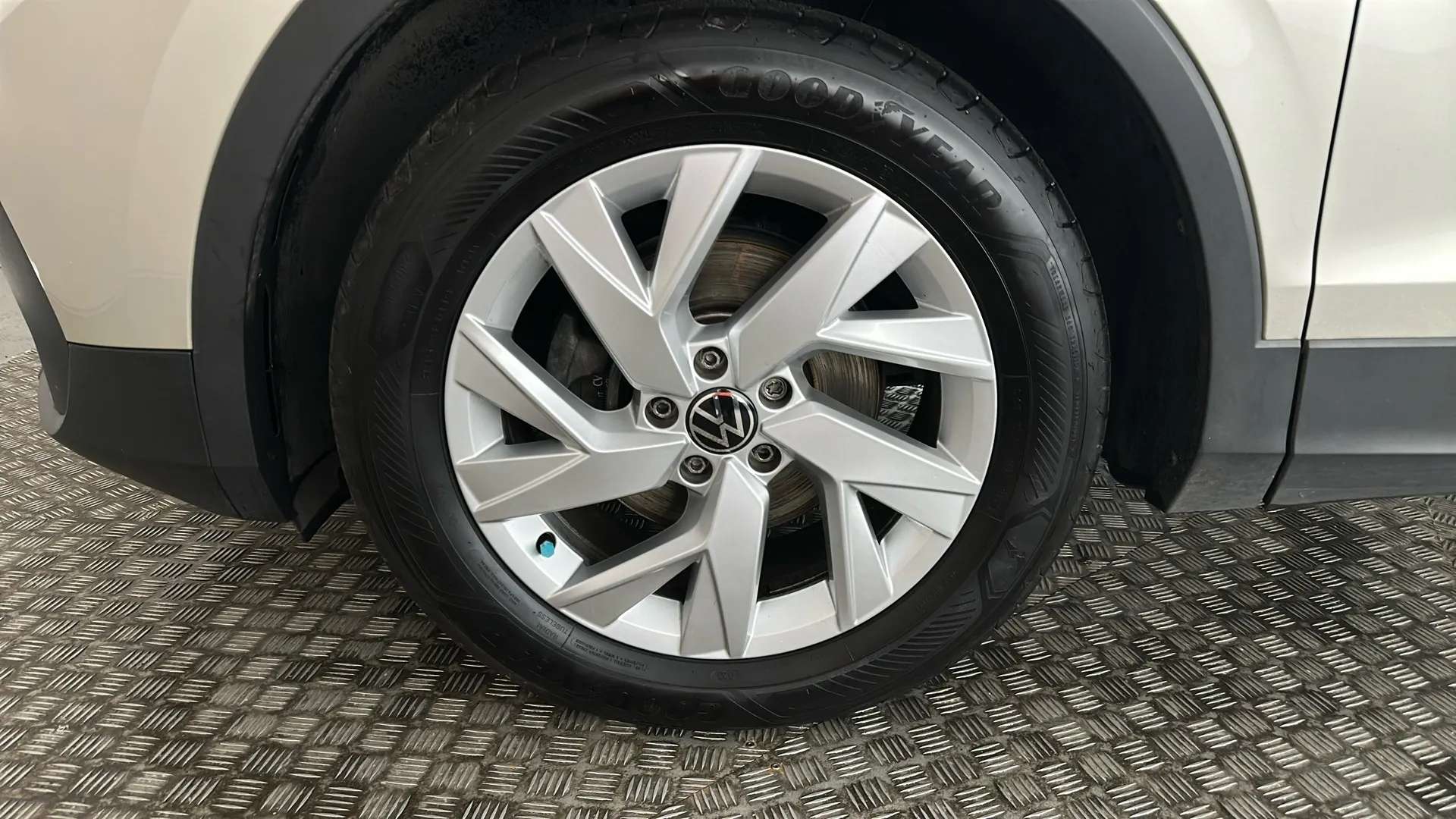 2023 VOLKSWAGEN TIGUAN 2023 VOLKSWAGEN TIGUAN