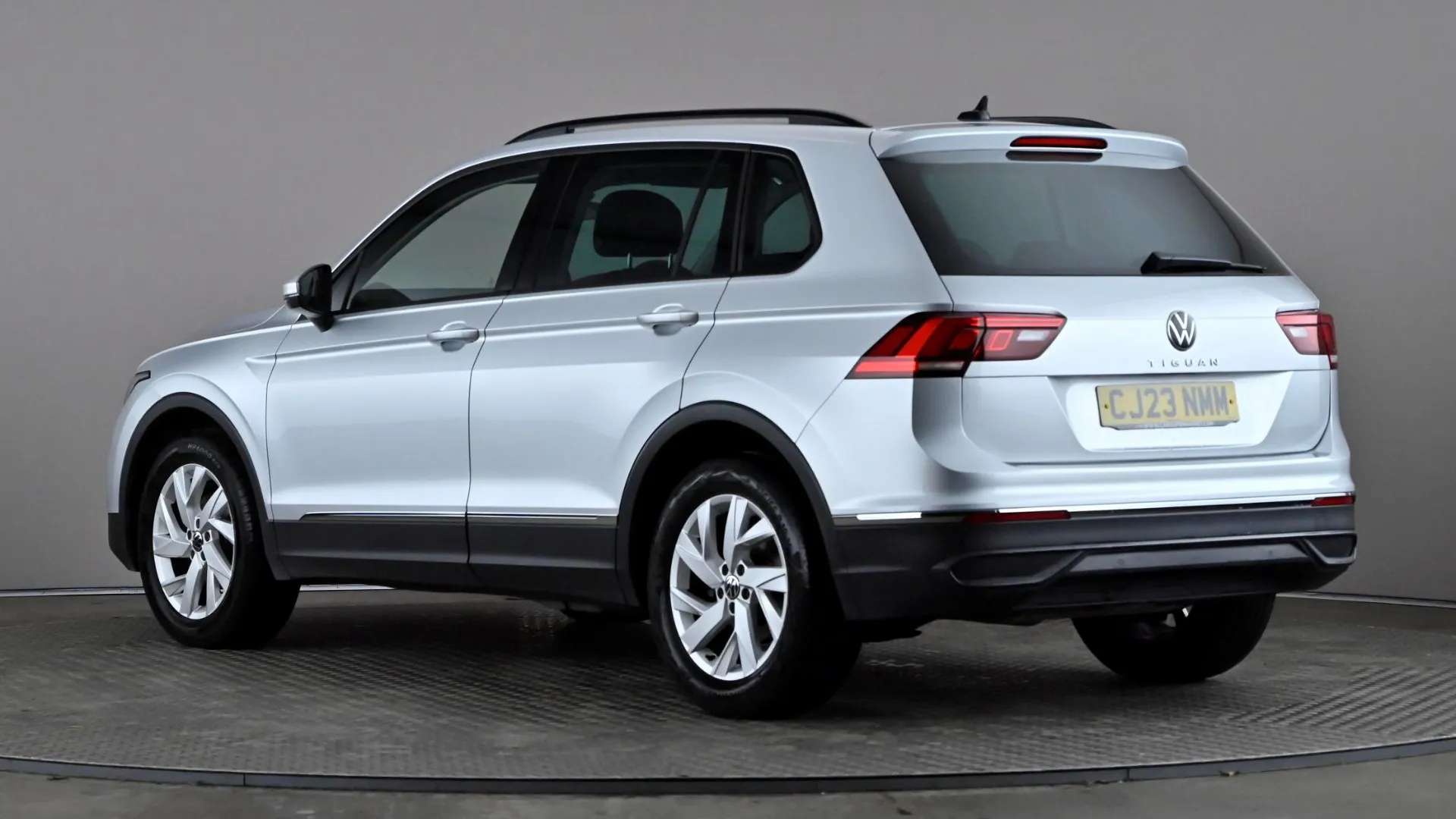 A 2023 VOLKSWAGEN TIGUAN 1.5 TSI 150 Life DSG A 2023 VOLKSWAGEN TIGUAN 1.5 TSI 150 Life DSG