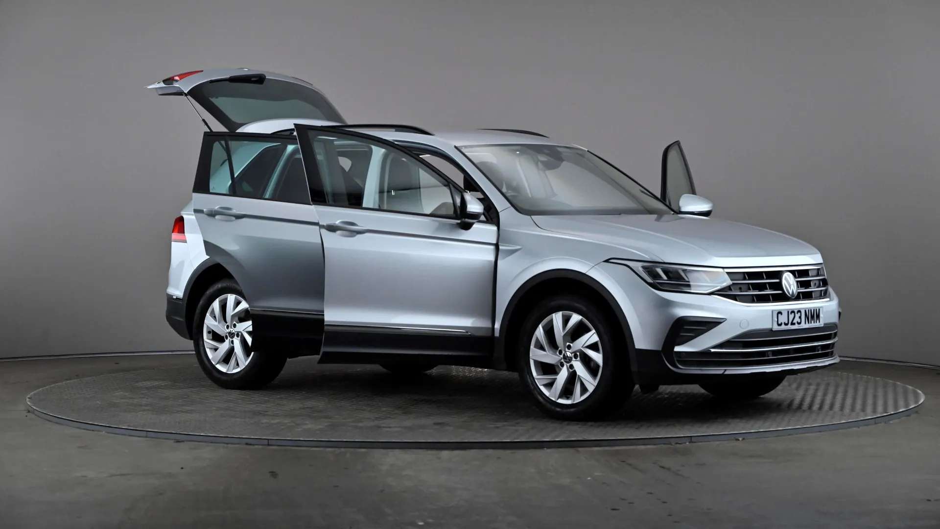 2023 VOLKSWAGEN TIGUAN 2023 VOLKSWAGEN TIGUAN