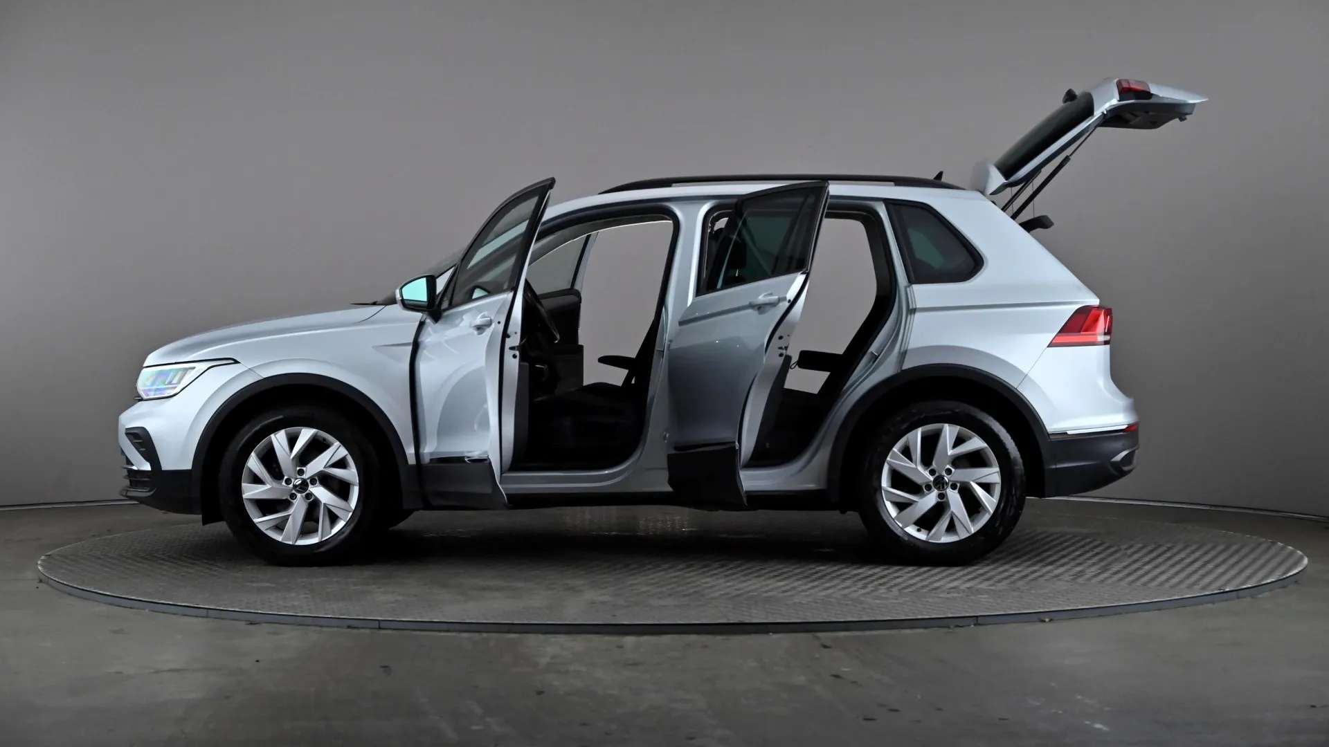 2023 VOLKSWAGEN TIGUAN 2023 VOLKSWAGEN TIGUAN