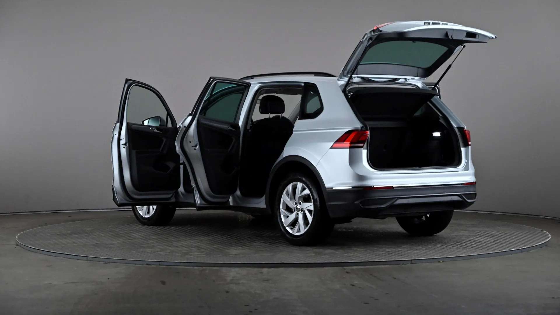 2023 VOLKSWAGEN TIGUAN 2023 VOLKSWAGEN TIGUAN