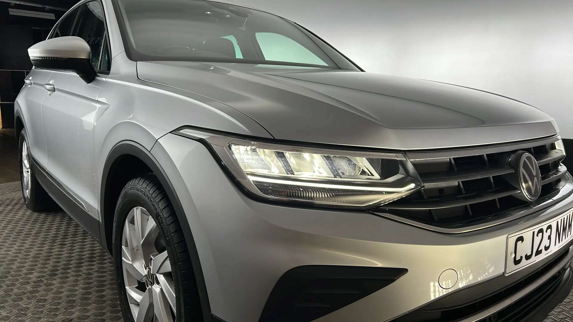 2023 VOLKSWAGEN TIGUAN 2023 VOLKSWAGEN TIGUAN