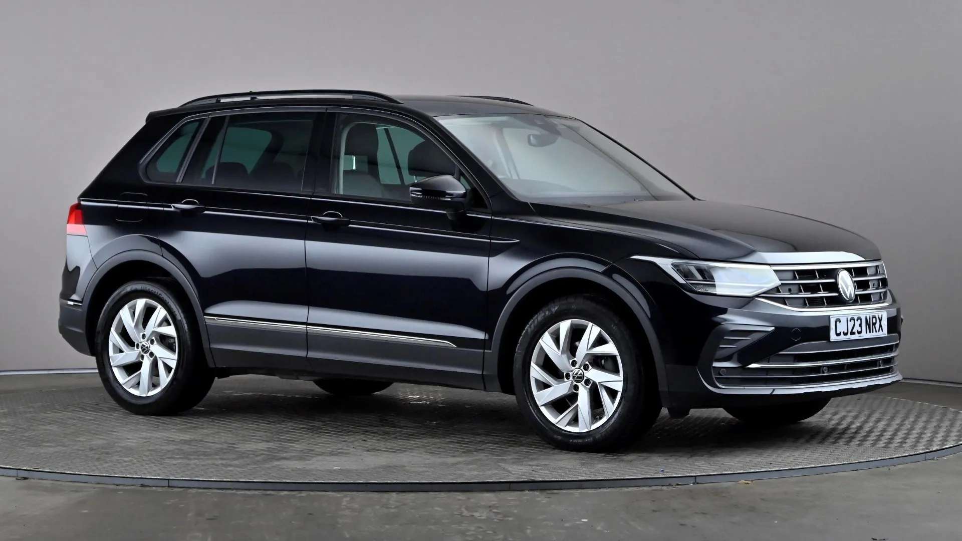 A 2023 VOLKSWAGEN TIGUAN 1.5 TSI 150 Life DSG A 2023 VOLKSWAGEN TIGUAN 1.5 TSI 150 Life DSG