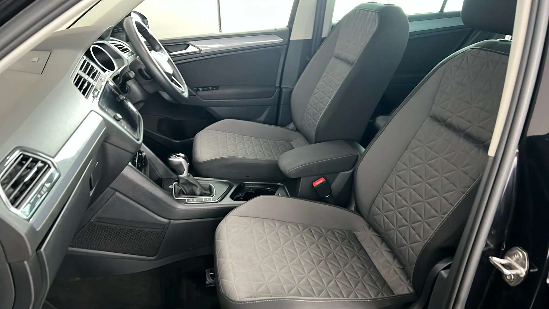 2023 VOLKSWAGEN TIGUAN 2023 VOLKSWAGEN TIGUAN