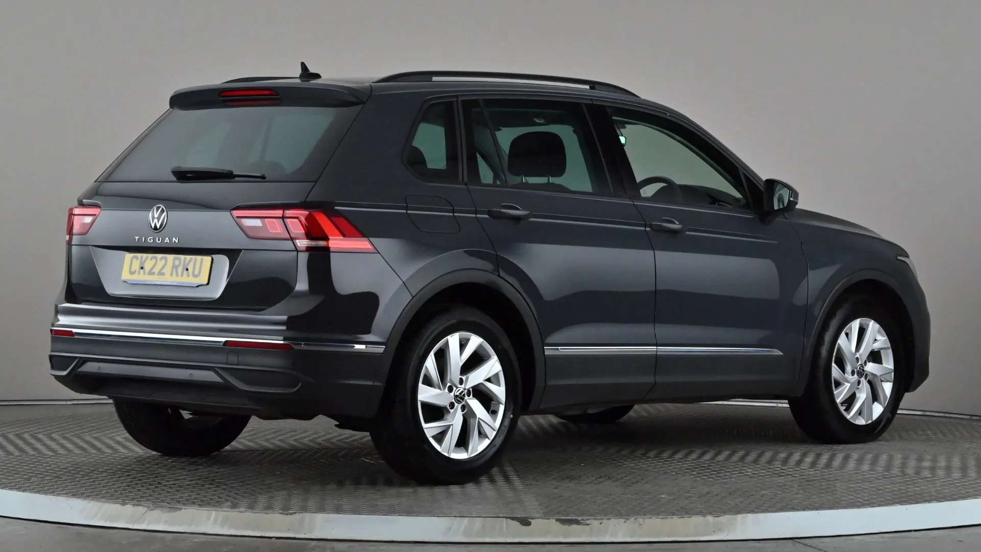 2022 VOLKSWAGEN TIGUAN 2022 VOLKSWAGEN TIGUAN