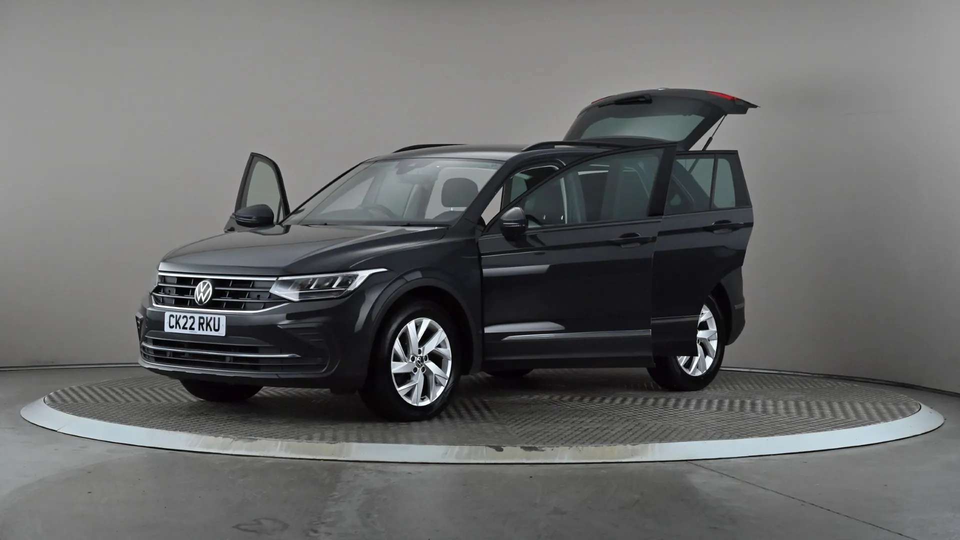 2022 VOLKSWAGEN TIGUAN 2022 VOLKSWAGEN TIGUAN