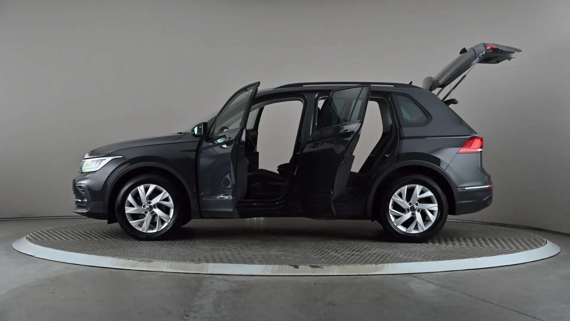 2022 VOLKSWAGEN TIGUAN 2022 VOLKSWAGEN TIGUAN
