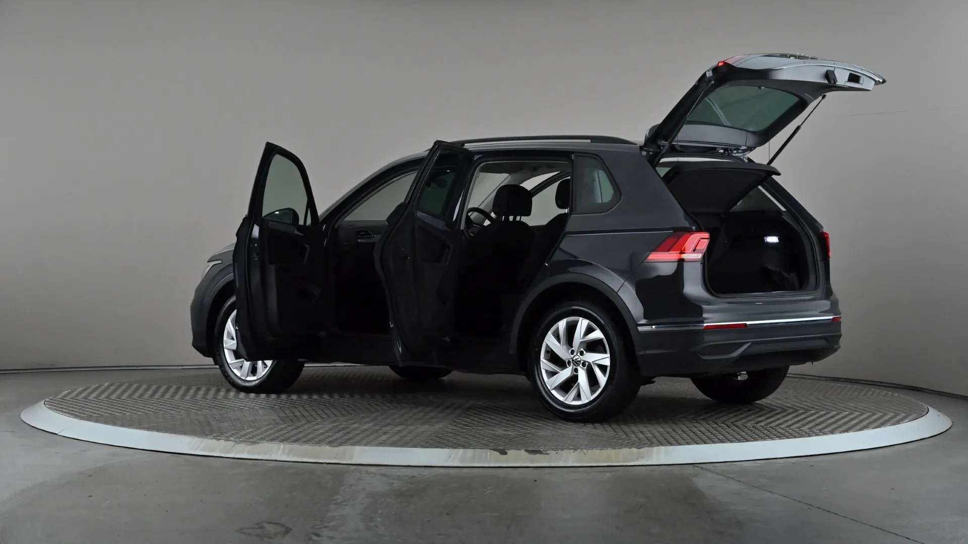 2022 VOLKSWAGEN TIGUAN 2022 VOLKSWAGEN TIGUAN