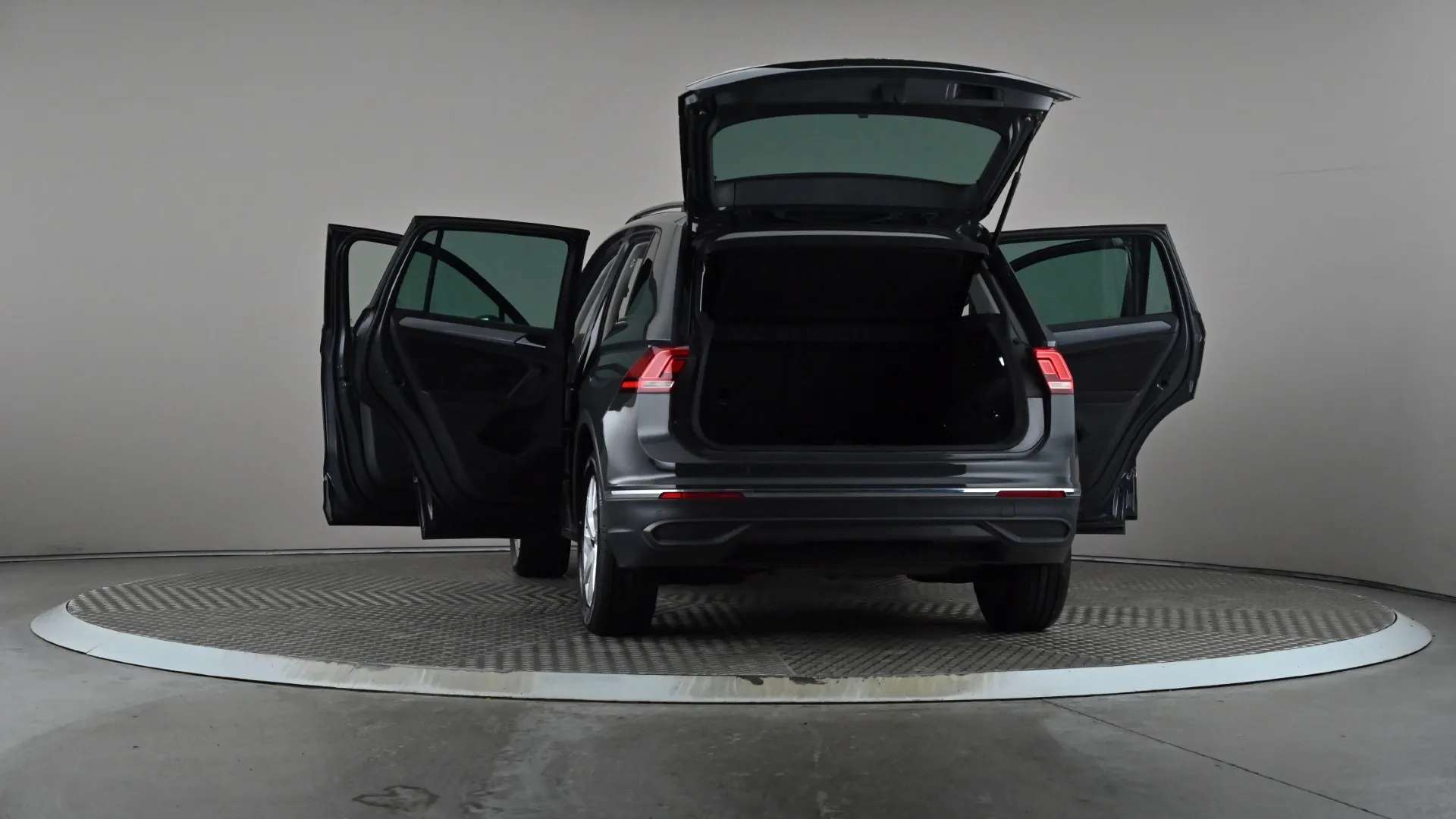 2022 VOLKSWAGEN TIGUAN 2022 VOLKSWAGEN TIGUAN