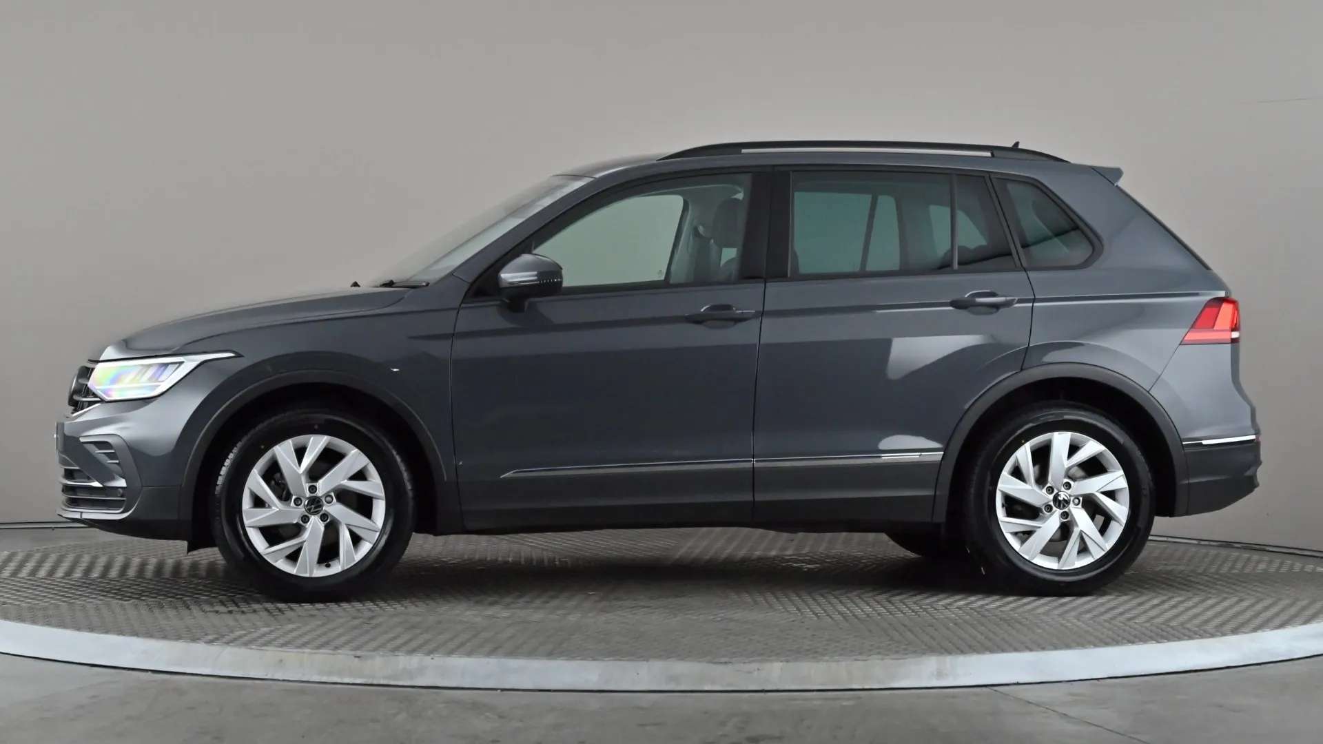 A 2023 VOLKSWAGEN TIGUAN 1.5 TSI 150 Life DSG A 2023 VOLKSWAGEN TIGUAN 1.5 TSI 150 Life DSG