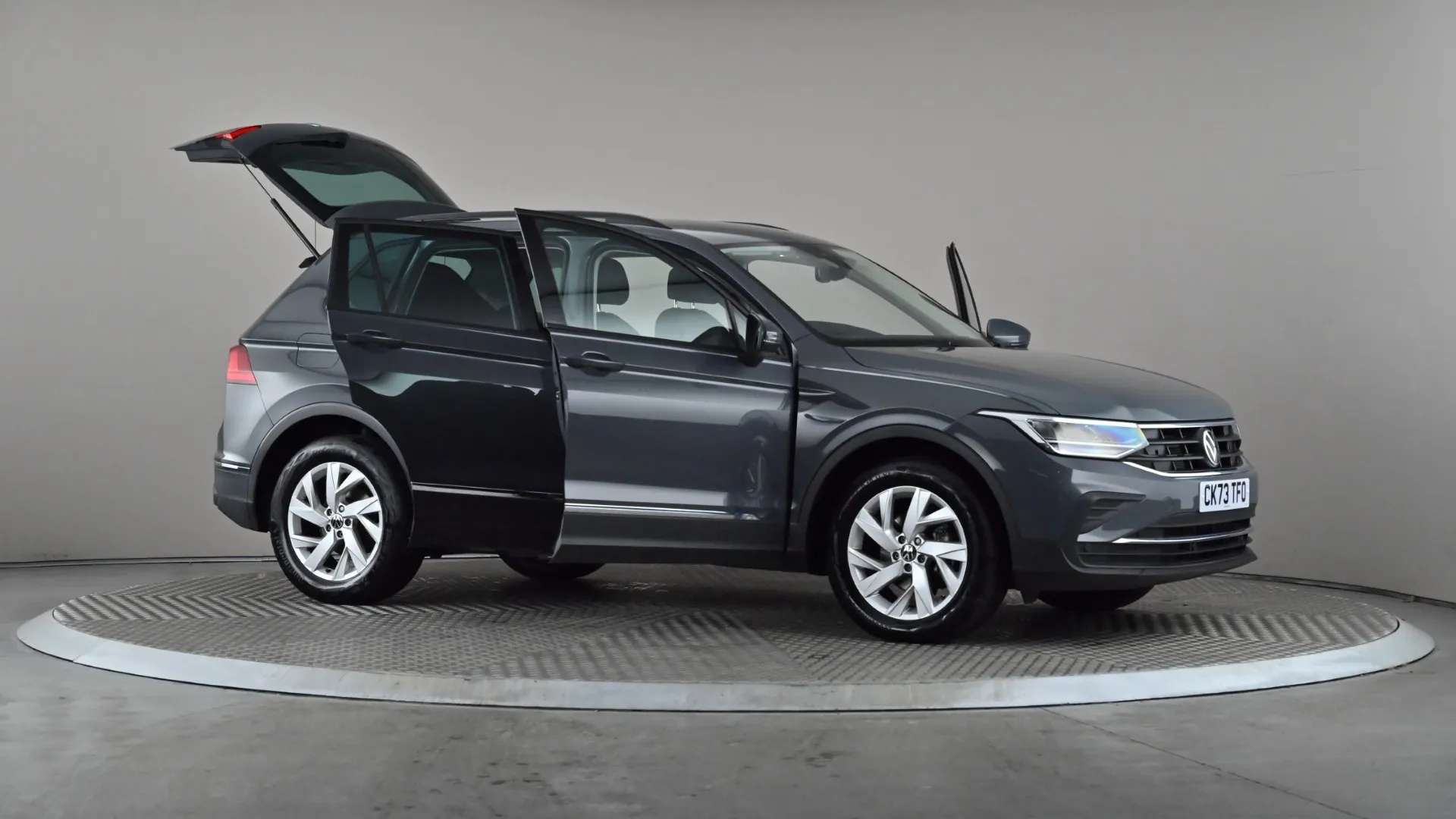 2023 VOLKSWAGEN TIGUAN 2023 VOLKSWAGEN TIGUAN