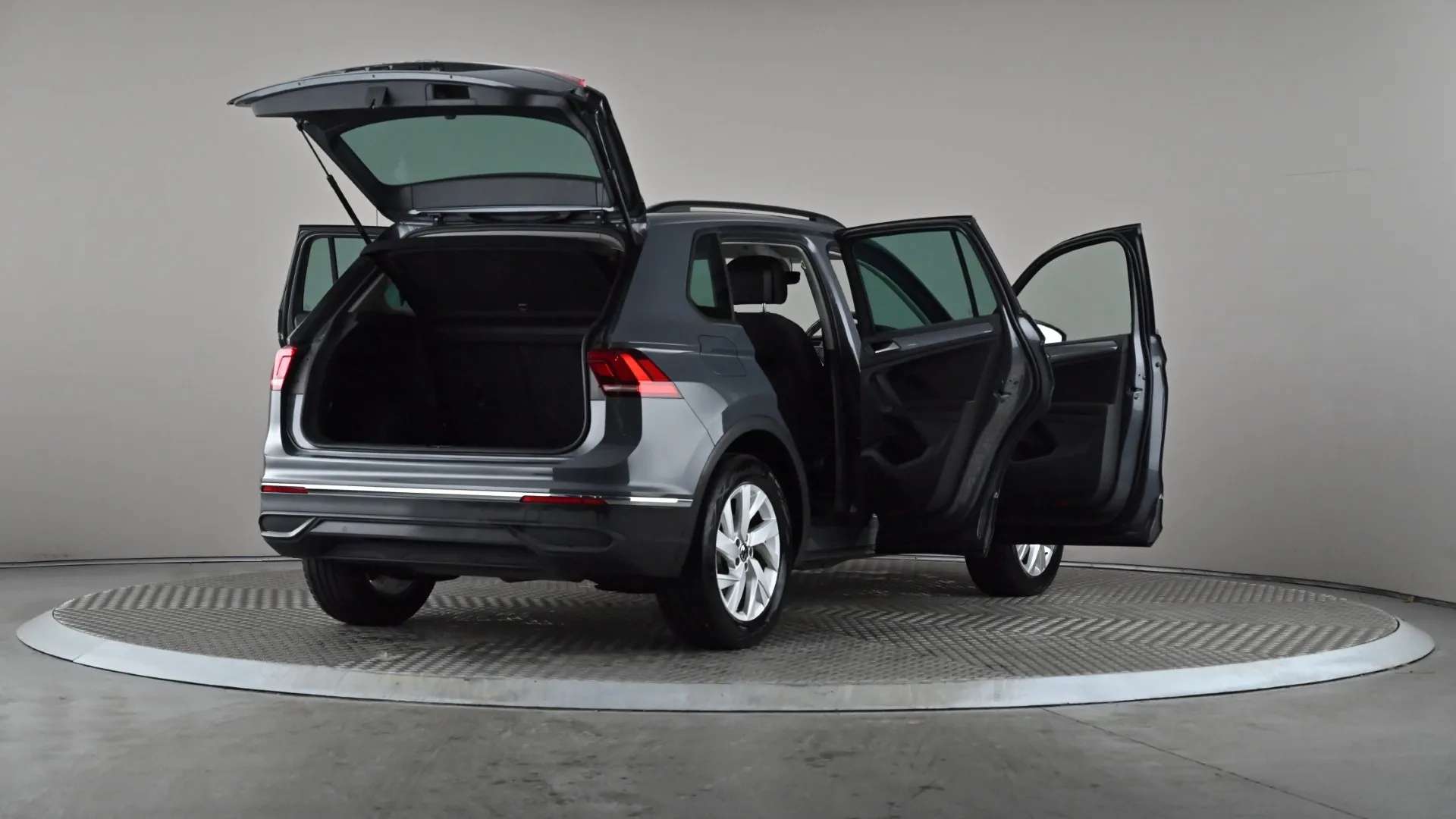 2023 VOLKSWAGEN TIGUAN 2023 VOLKSWAGEN TIGUAN