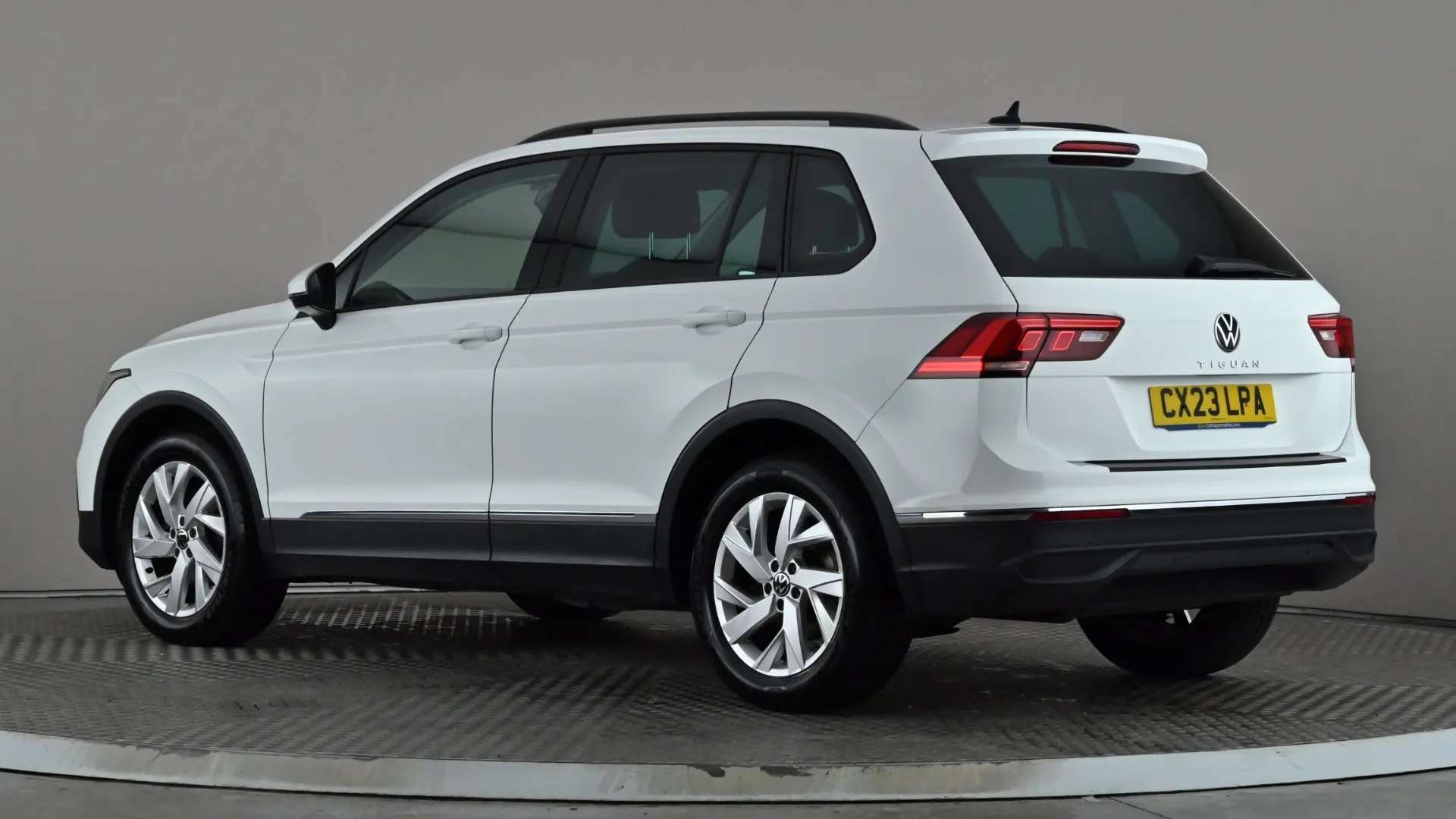 A 2023 VOLKSWAGEN TIGUAN 1.5 TSI 150 Life DSG A 2023 VOLKSWAGEN TIGUAN 1.5 TSI 150 Life DSG