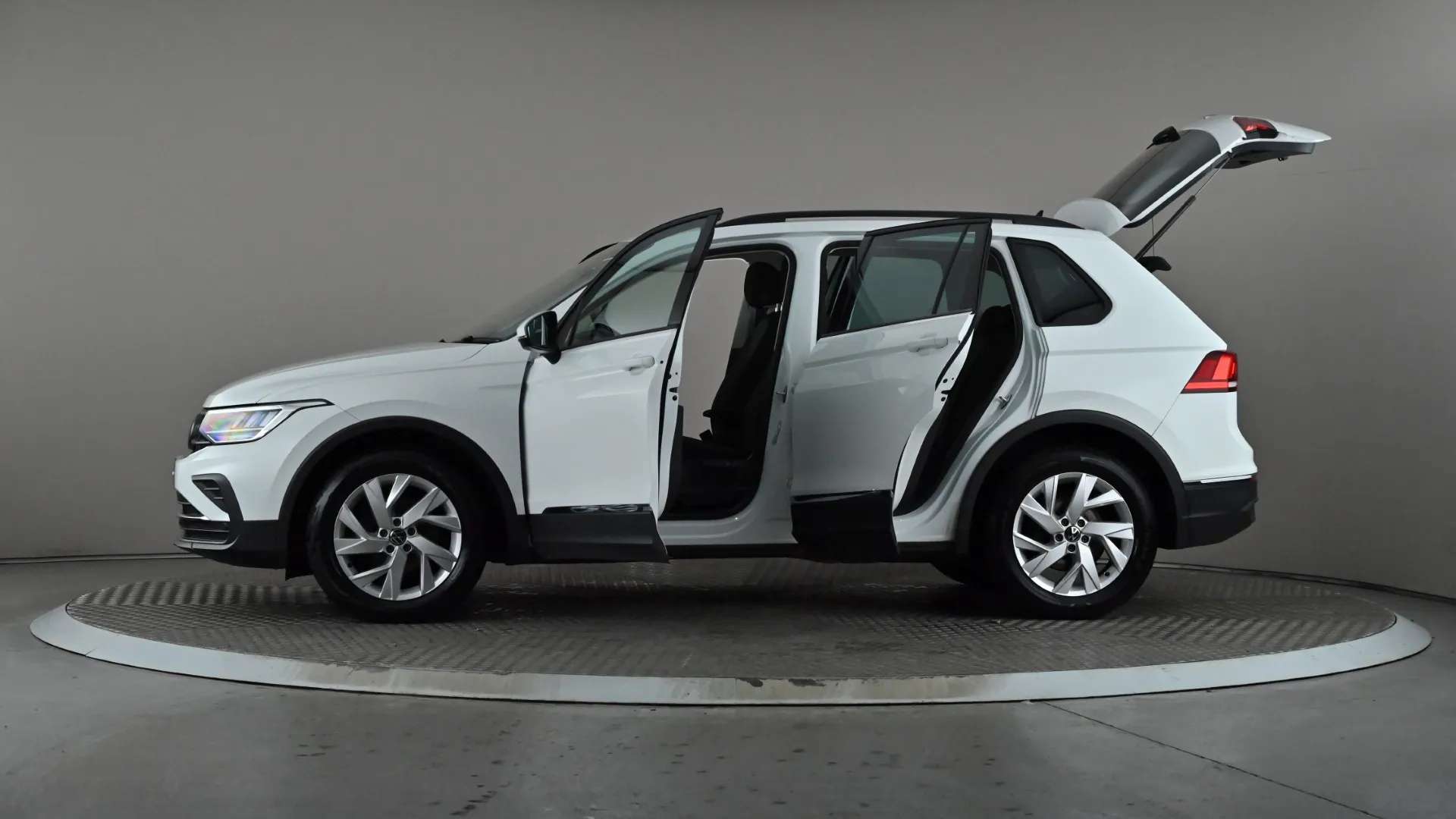 2023 VOLKSWAGEN TIGUAN 2023 VOLKSWAGEN TIGUAN