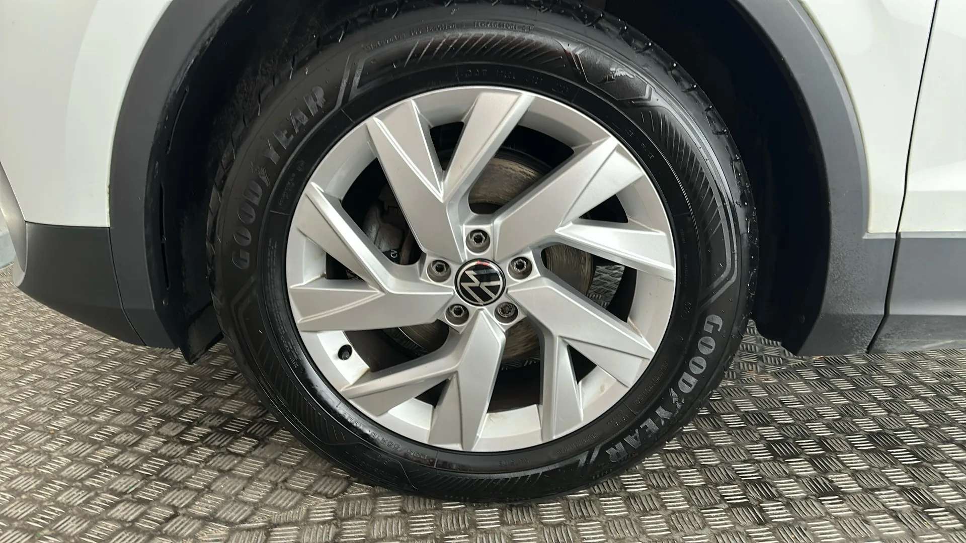 2023 VOLKSWAGEN TIGUAN 2023 VOLKSWAGEN TIGUAN