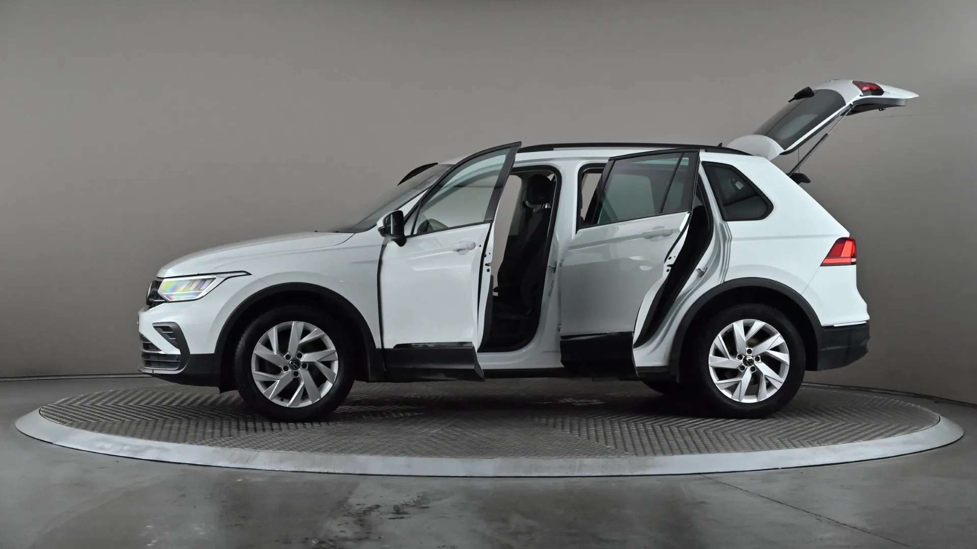 2023 VOLKSWAGEN TIGUAN 2023 VOLKSWAGEN TIGUAN