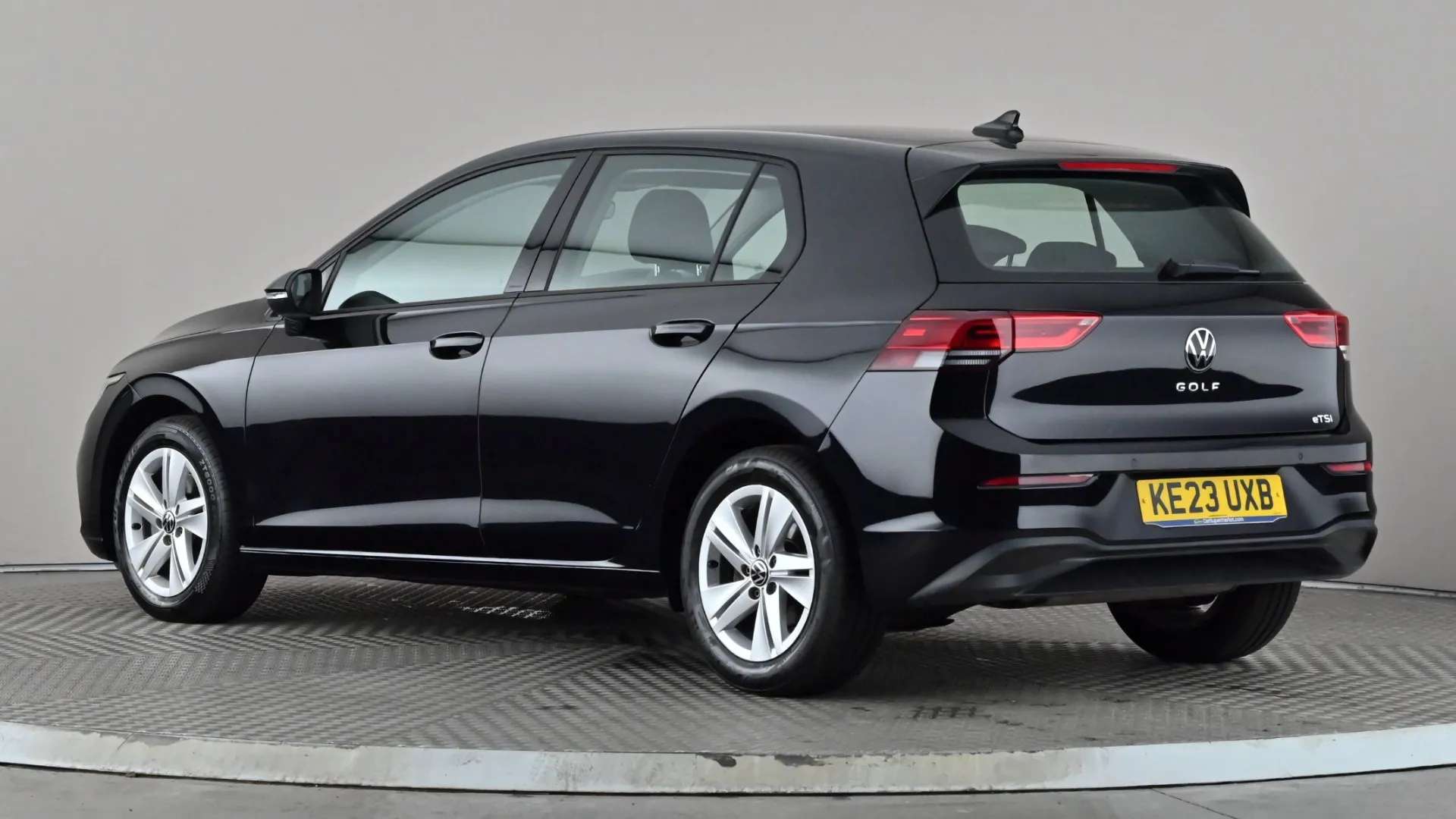 A 2023 VOLKSWAGEN GOLF 1.5 eTSI 150 Life DSG A 2023 VOLKSWAGEN GOLF 1.5 eTSI 150 Life DSG