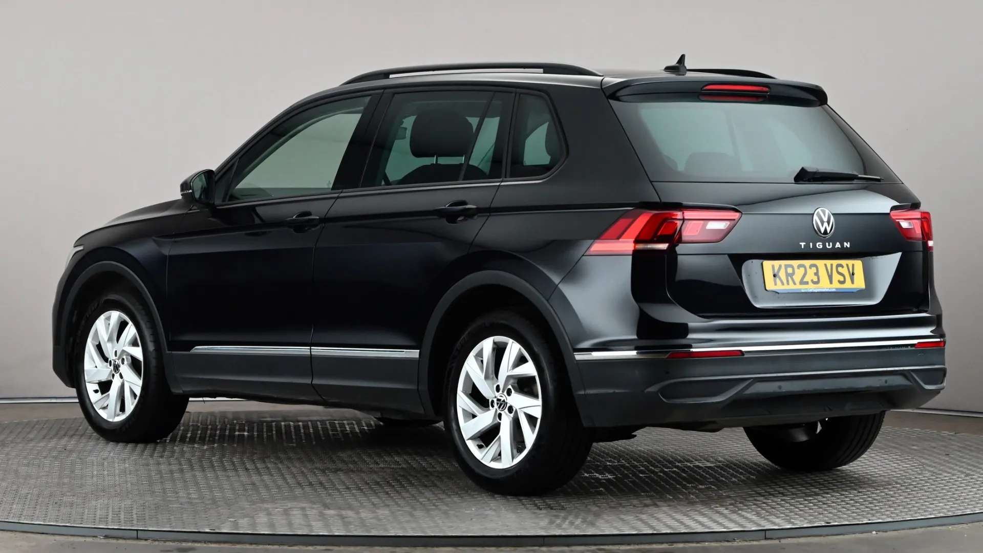 A 2023 VOLKSWAGEN TIGUAN 1.5 TSI 150 Life DSG A 2023 VOLKSWAGEN TIGUAN 1.5 TSI 150 Life DSG