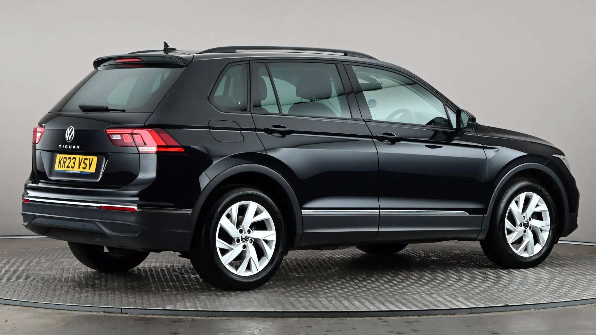 2023 VOLKSWAGEN TIGUAN 2023 VOLKSWAGEN TIGUAN