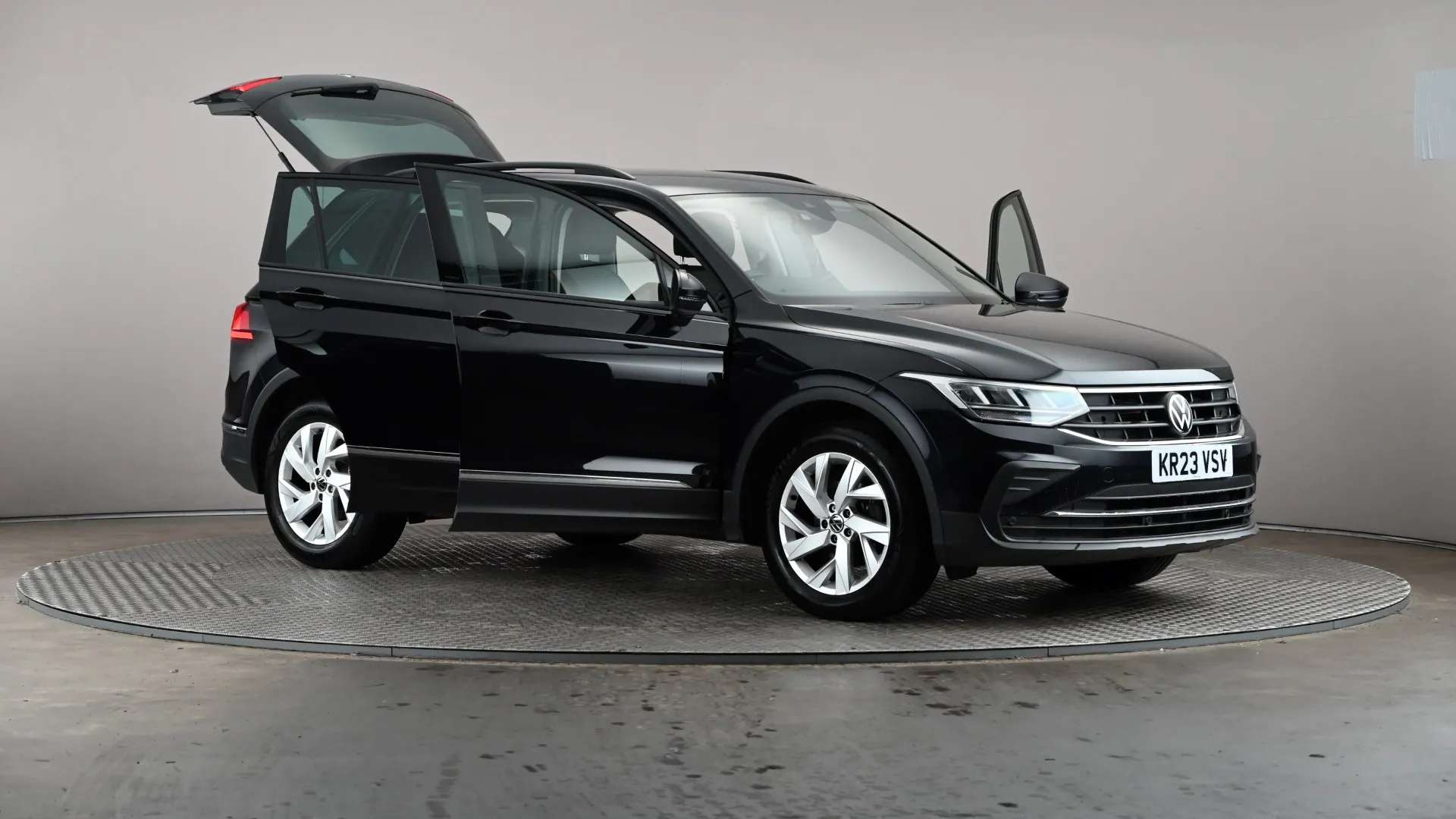 2023 VOLKSWAGEN TIGUAN 2023 VOLKSWAGEN TIGUAN