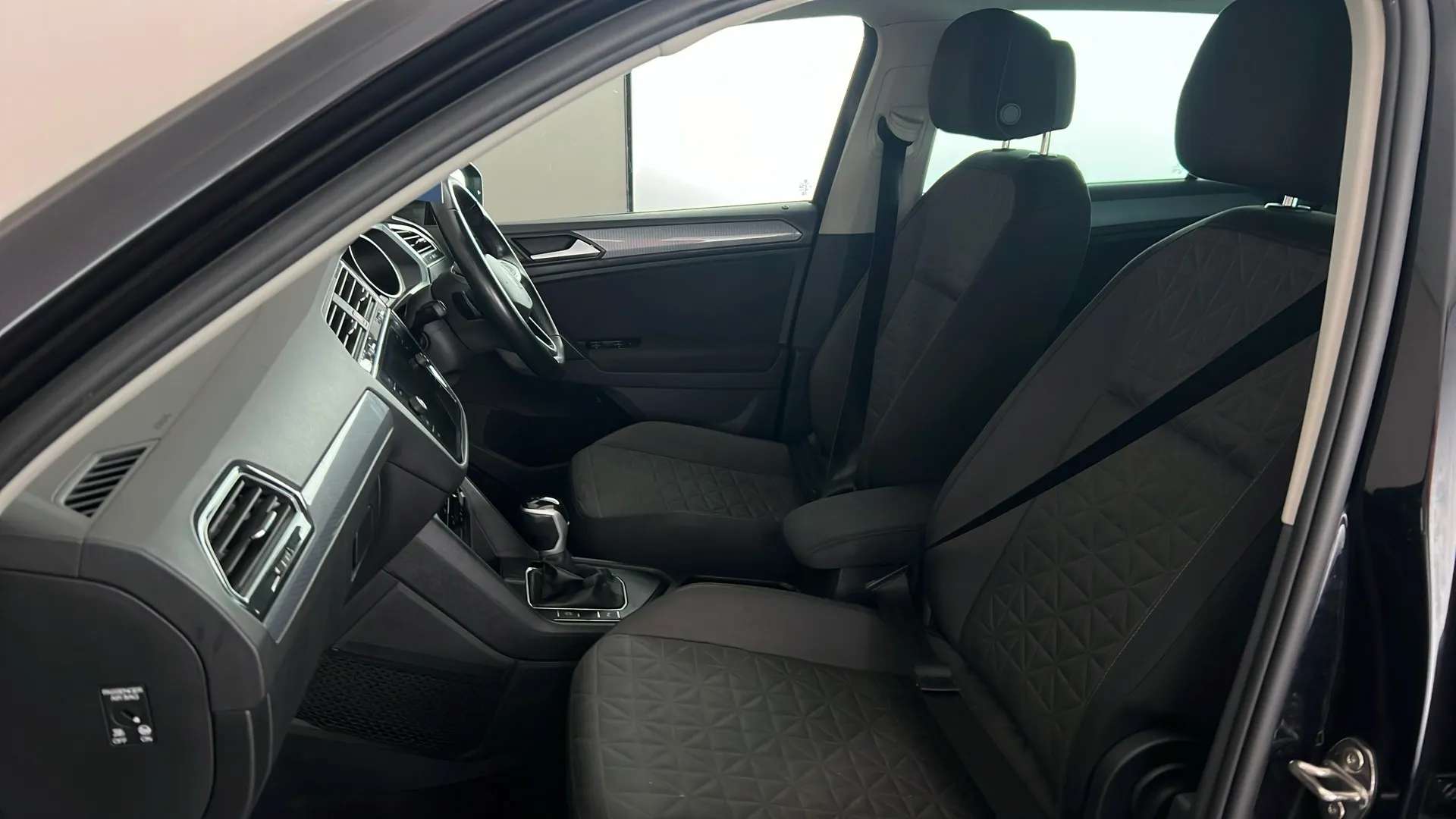 2023 VOLKSWAGEN TIGUAN 2023 VOLKSWAGEN TIGUAN
