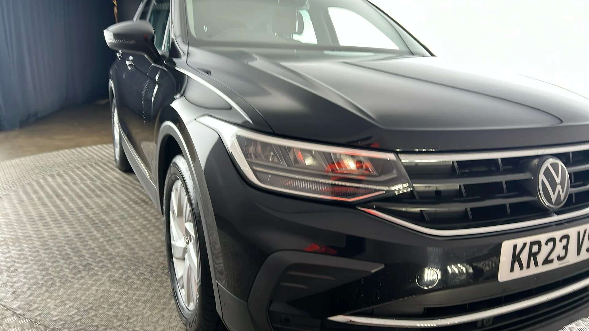 2023 VOLKSWAGEN TIGUAN 2023 VOLKSWAGEN TIGUAN