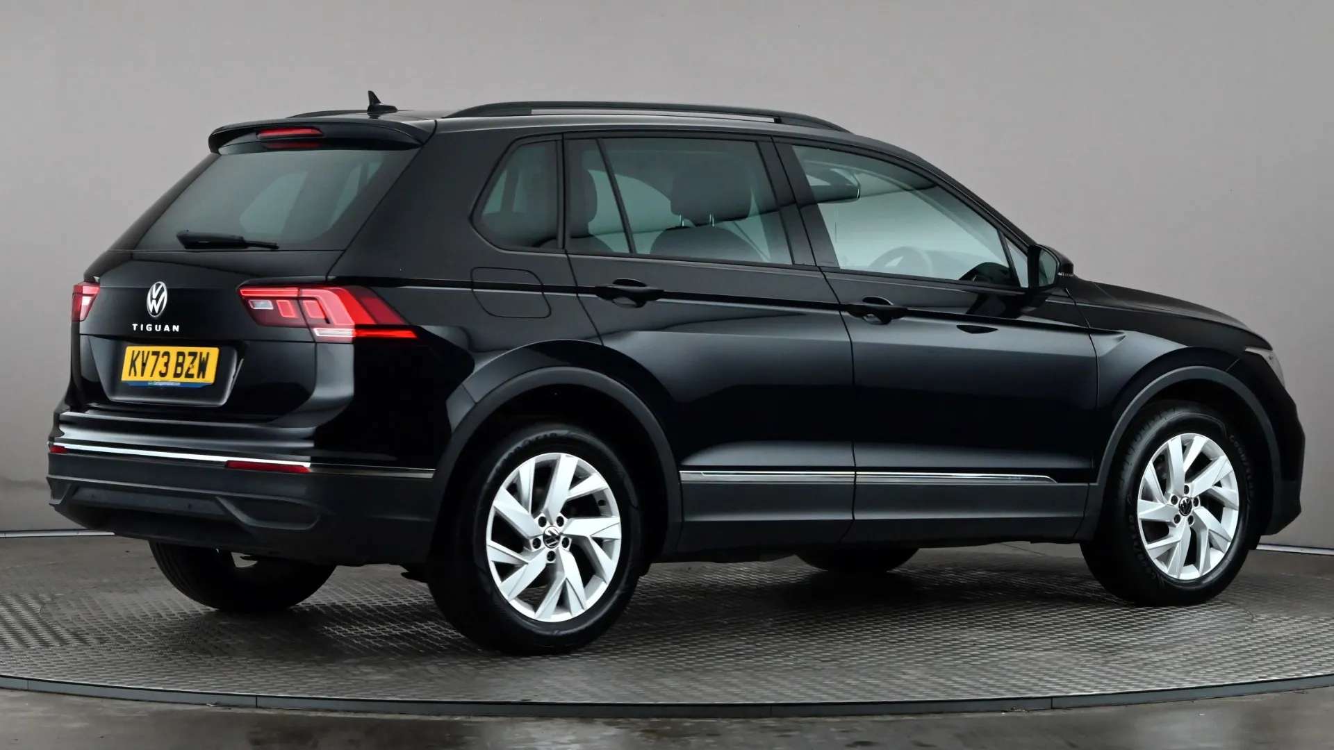 2023 VOLKSWAGEN TIGUAN 2023 VOLKSWAGEN TIGUAN