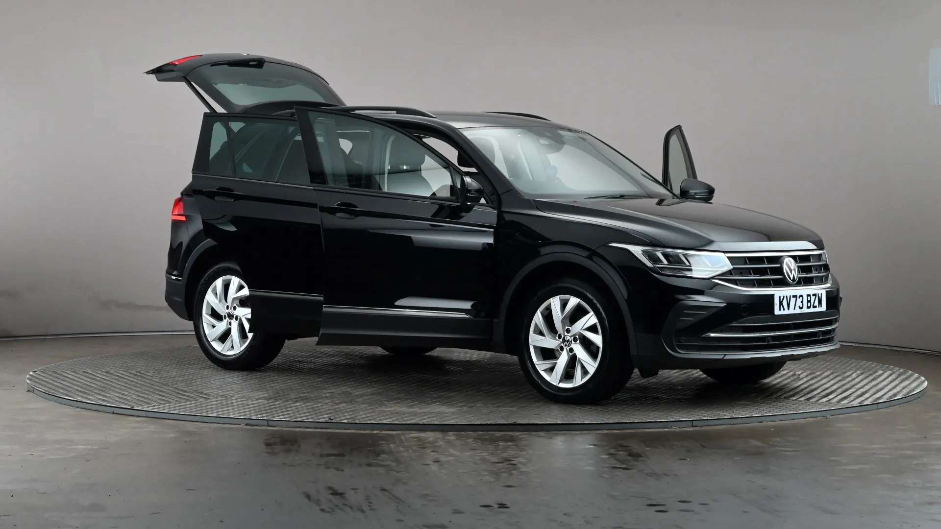 2023 VOLKSWAGEN TIGUAN 2023 VOLKSWAGEN TIGUAN